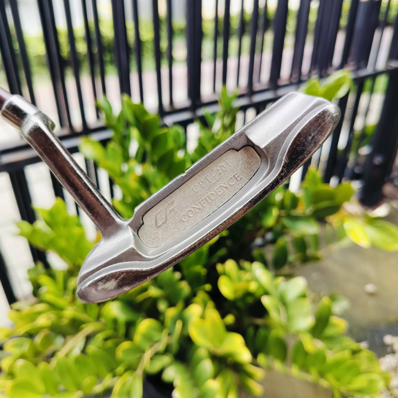 PUTTER Confidence CPT-201 ความยาว 33 นิ้ว หน้าสัมผัสสุดเกาะไลน์ และมีอินเซิร์ทให้ความนุ่มนวล ผลงานชิ้นเอก สุดยอดคุณภาพ ไม้กอล์ฟพรีเมี่ยมมือสอง ของแท้ By NakaraLuxurious