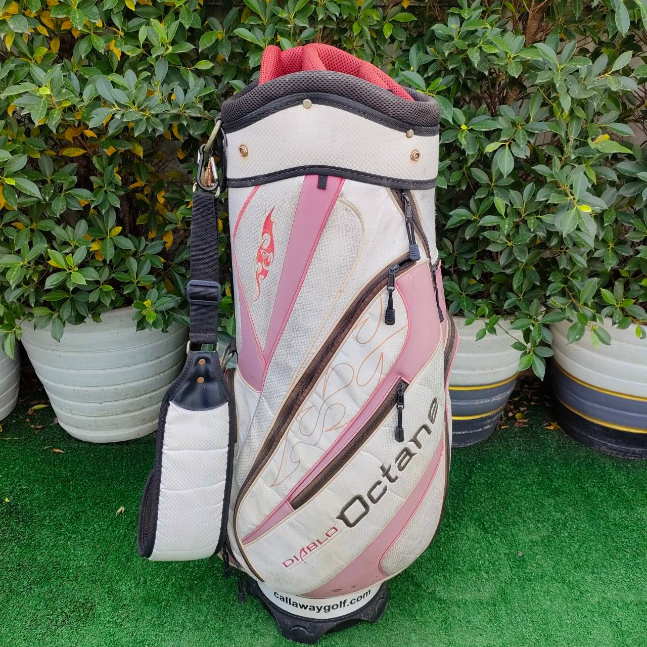 ถุงกอล์ฟ CALLAWAY แท้ DIABLO OCTANE มือสอง ใช้งานได้ปกติ สีเริ่มซีดครับ