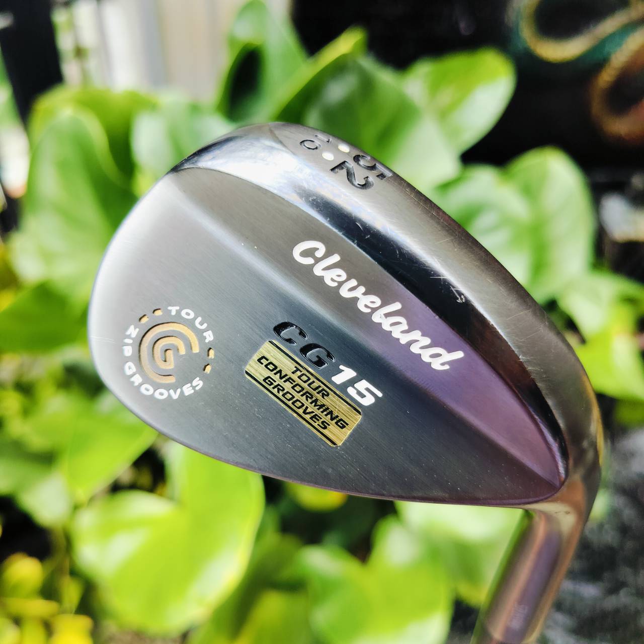 WEDGE CLEVELAND CG15 องศา 52 BOUNCE 10 สภาพสวยมาก เป็นรุ่น ZIP GROOVE ร่องสี่เหลี่ยม เหมือนซิป สปินจัดมากๆกว่าปกติ ไม้กอล์ฟพรีเมี่ยมญี่ปุ่นมือสอง ของแท้ By NakaraLuxurious