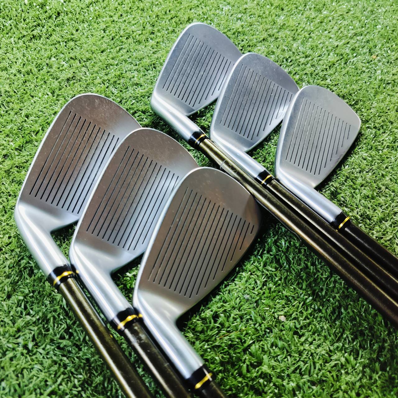 ชุดเหล็ก HONMA BERES MG703 ก้าน ** 2 ดาว ** ก้านถักพรีเมี่ยม เหล็กหน้าเด้งตีไกล สวีตสปอตกว้าง ตีง่าย ก้านเบา 49 กรัม แม้สปีดไม่แรงก็สามารถเร่งสปีดได้ดีมาก MADE IN JAPAN SAKATA ไม้กอล์ฟพรีเมี่ยม ของแท้ By NakaraLuxurious