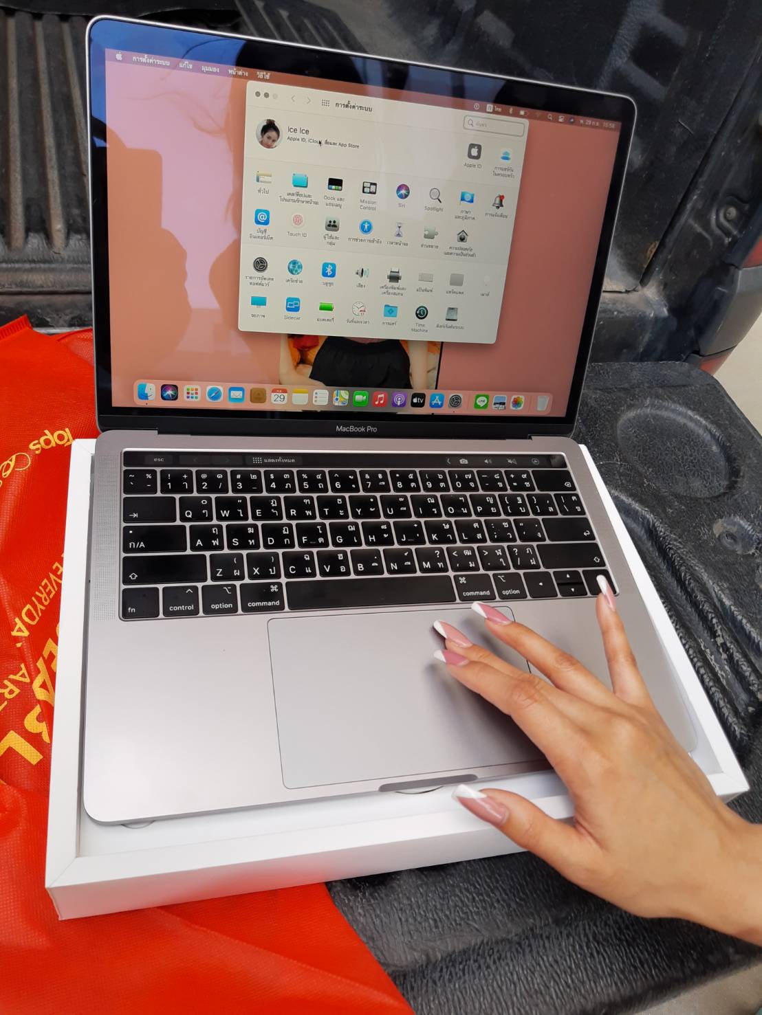 Apple MacBook Pro รุ่น 13 นิ้ว 2019