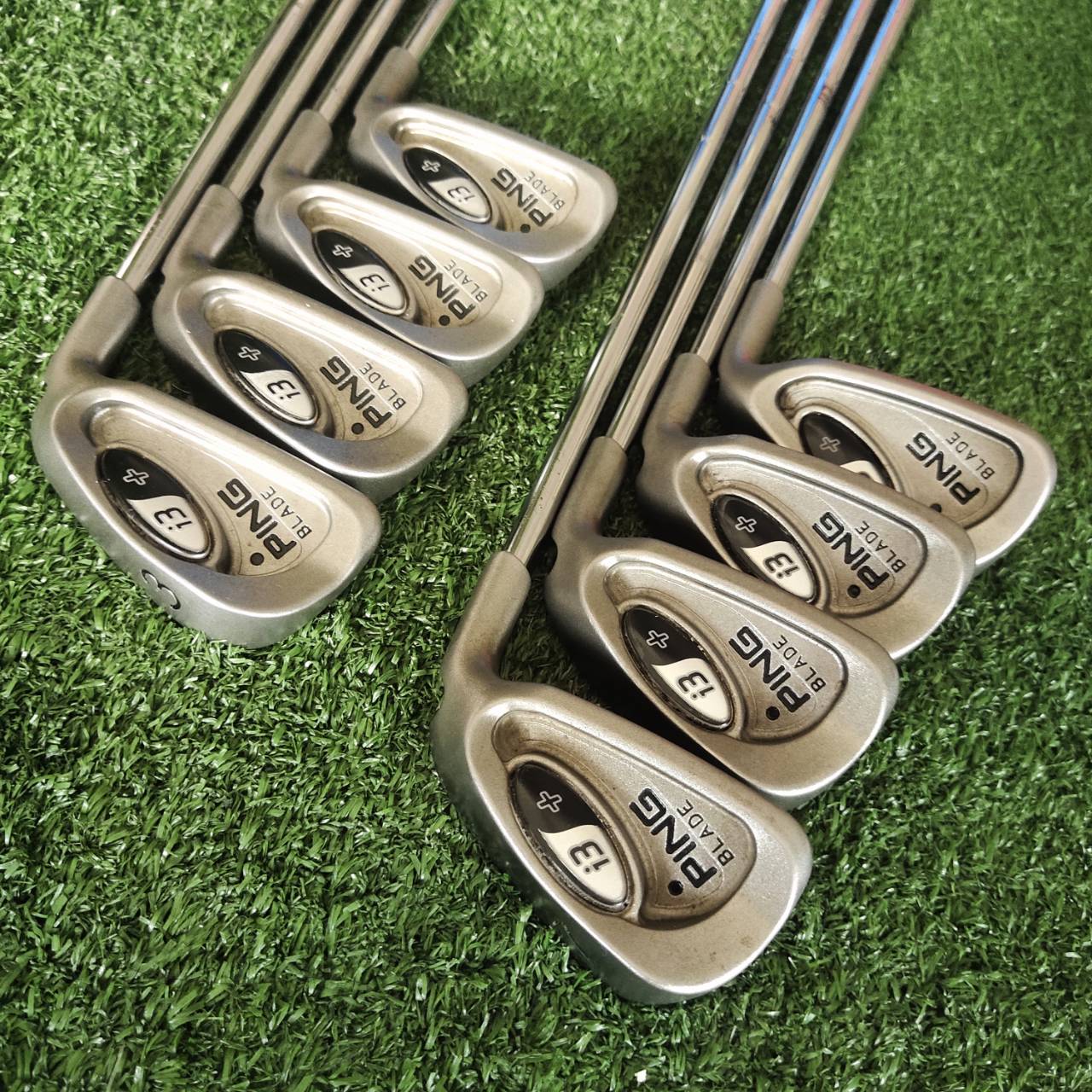 ชุดเหล็ก PING i3+ BLADE Offset น้อย: ช่วยนักกอล์ฟที่เก่งกว่าในการ “pick” ลูกจาก fairway แคบได้ง่าย