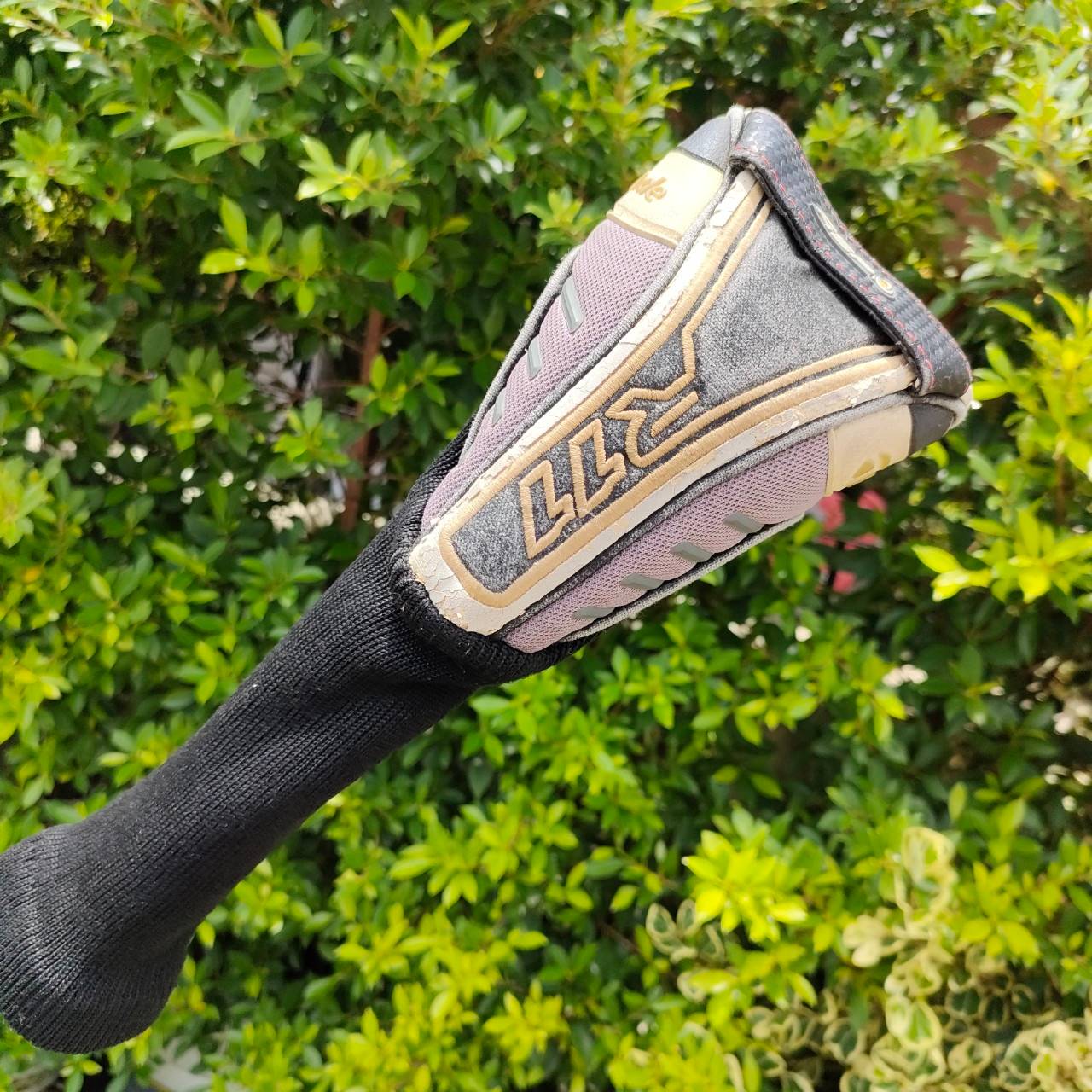 FW3 TAYLORMADE R11 องศา 15.5 ก้าน FUJIKURA MOTORE FLEX R ตีไกลมาก ไขปรับได้ เป็นรุ่นหน้าดำ กระดองขาว, ก้านพรีเมี่ยม FUJIKURA ไม้กอล์ฟมือสอง ของแท้ BY NakaraLuxurious