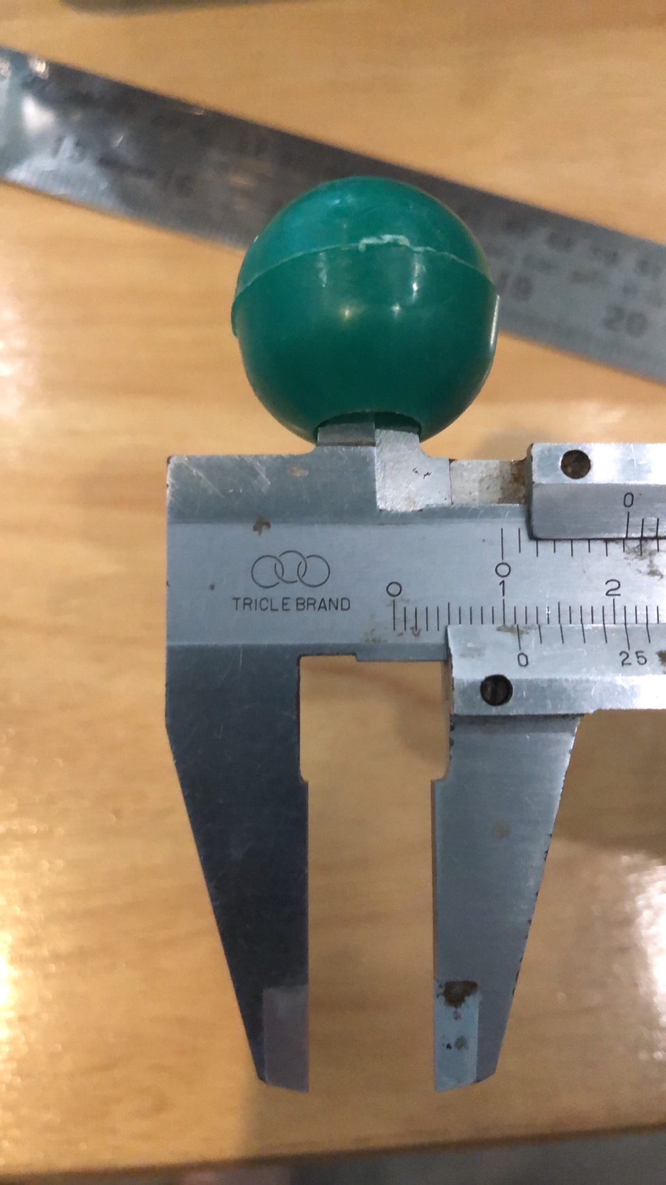 ลูกปัดพลาสติก 2 เซนติเมตร รู 1 เซนติเมตร ลูกปัดเด็ก ราคาต่อ 1 เม็ด ขั้นต่ำ 20เม็ด เสริมพัฒนาการ พร้อมส่ง