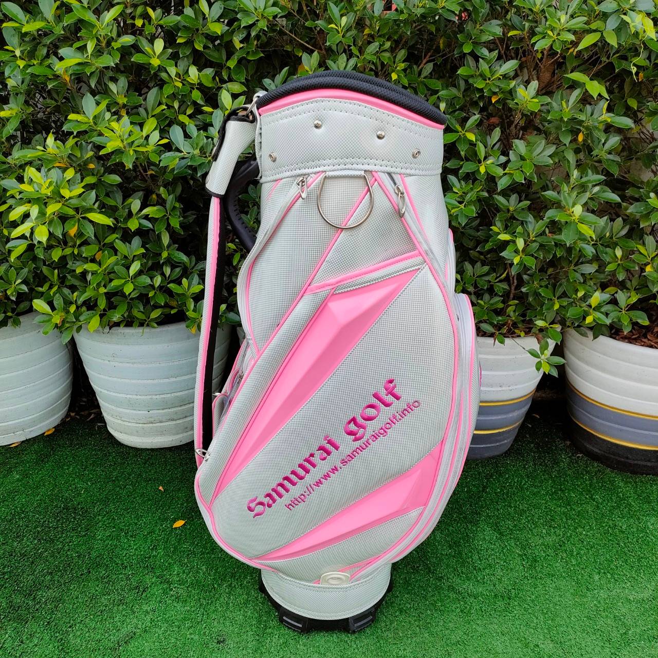 ถุงกอล์ฟ SAMURAI GOLF หนังเเก้ว มือสอง สวยนางฟ้า สีขาวชมพู ของจริงสวยมาก