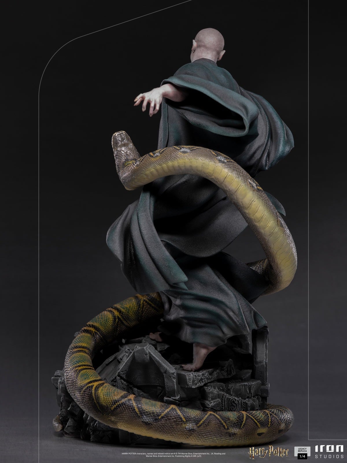 [สั่งจอง]Iron Studios WBHPM44021-14 1/4 Legacy Replica: Harry Potter - Voldemort and Nagini