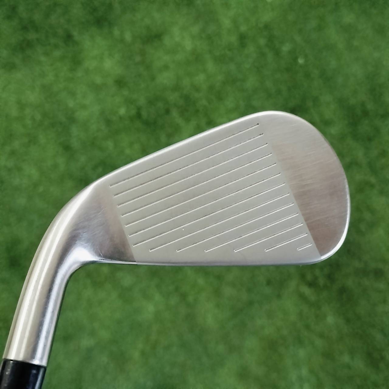 ชุดเหล็กท๊อปสุดของ Titleist รุ่น T300 เทคโนโลยี Max Impact ให้ฟีลลิ่งและพลังอันสูงสุดในการเข้าปะทะลูกกอล์ฟ ไม้กอล์ฟพรีเมี่ยมมือสอง ของแท้ By NakaraLuxurious