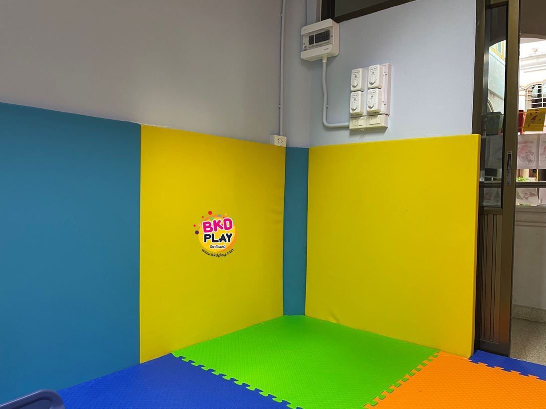 รับทำผนังกันกระแทก บุผนังห้อง หุ้มเสากันกระแทก บุหุ้มหนัง สั่งทำตามขนาดและสี