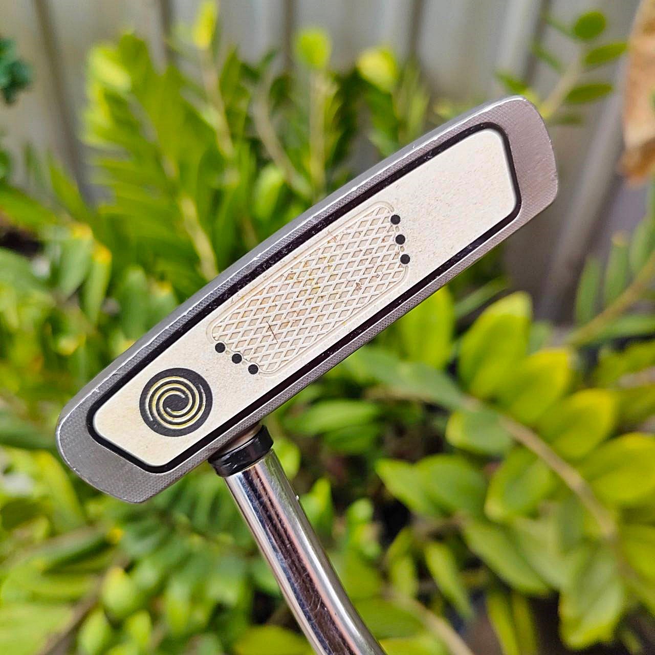 PUTTER ODYSSEY WHITE HOT TOUR #5 ความยาว 33 นิ้ว พัตเตอร์ทรงมอลเล็ตที่ชดเชยสูง ไม้กอล์ฟมือสอง ของแท้ BY NakaraLuxurious