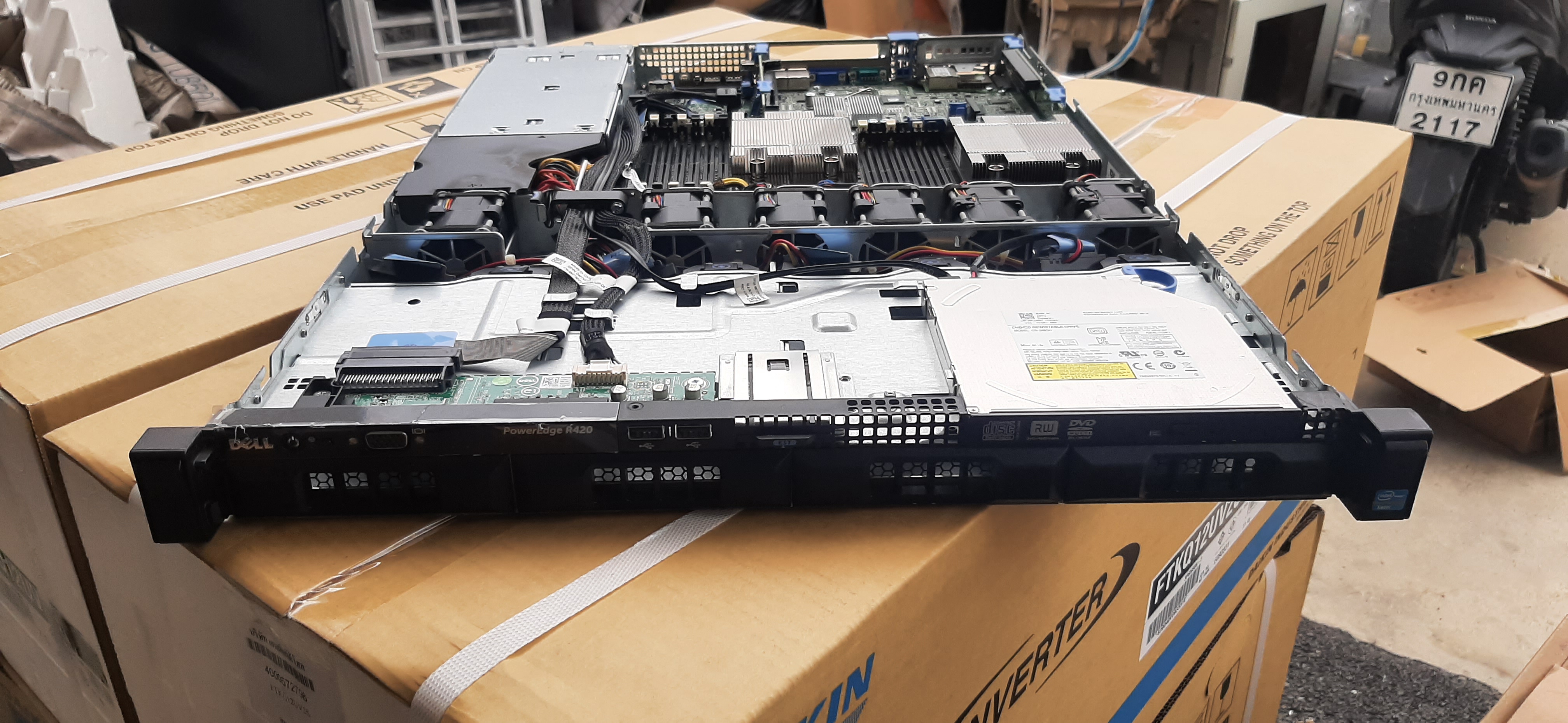 Server Dell R420 มือสอง มีประกันร้าน ดูแลดี (E5-2407 x2 Ram32GB SSD240GB x3 Power x2)