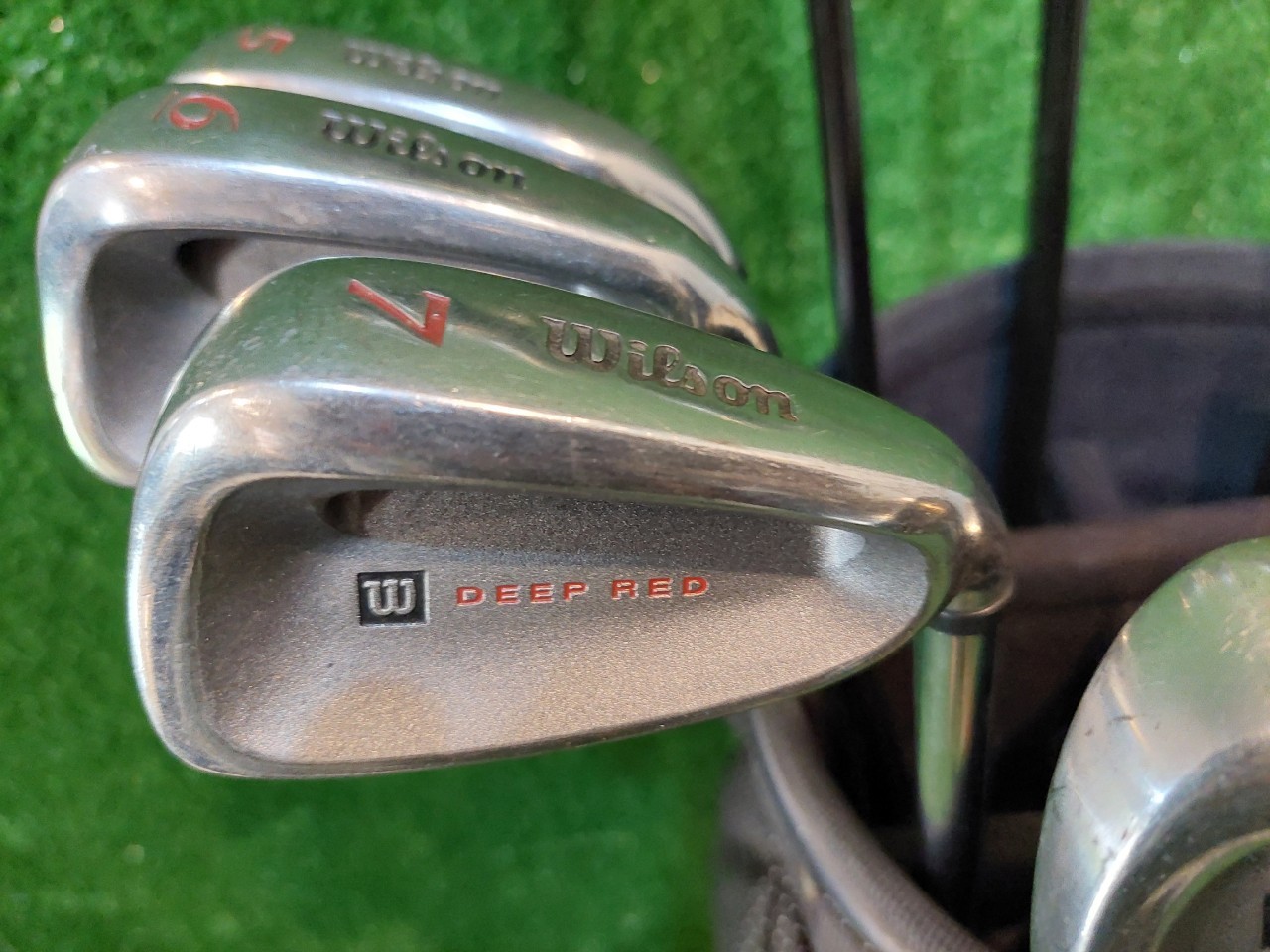 ไม้กอล์ฟครบชุดสุดพรีเมี่ยม WILSON DEEPRED ชุดเหล็กเป็นรุ่น FAT SHAFT