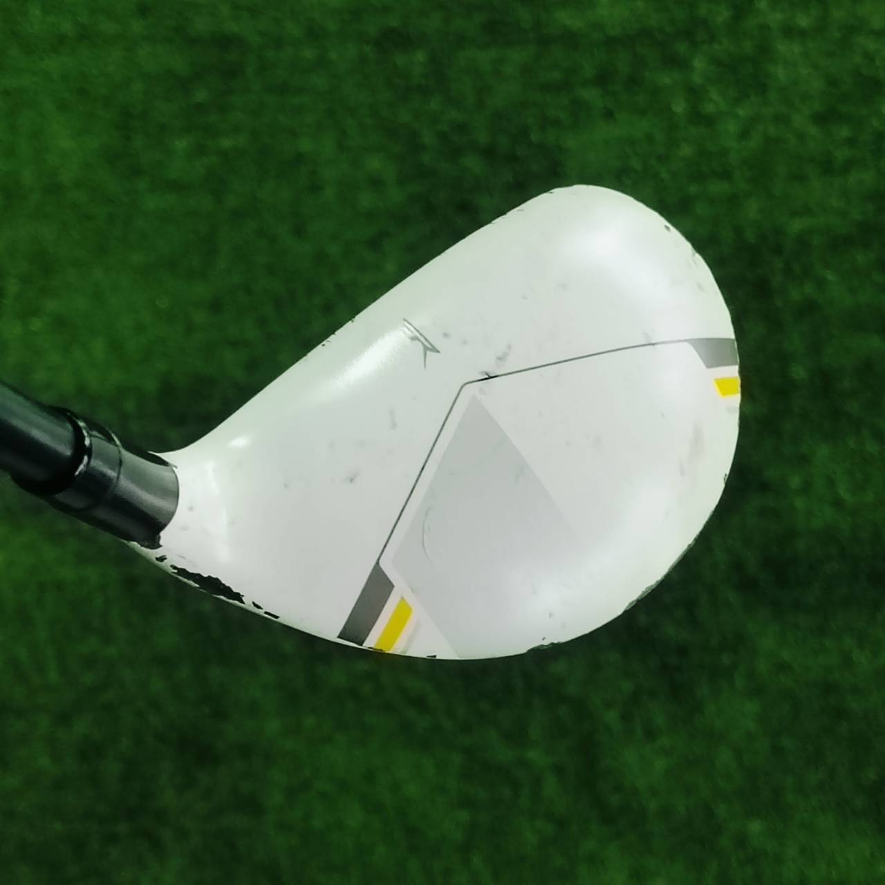 HYBRID 4 TAYLORMADE RBZ ST2 องศา 22 ก้าน ROCKET FUEL FLEX R ไฮบริดหน้าเด้ง มี POCKET อยู่ที่ด้านหน้า ช่วยส่งพลัง ทั้งเสียงและฟีลลิ่งดีมากๆ ไม้กอล์ฟพรีเมี่ยมมือสอง ของแท้ By NakaraLuxurious