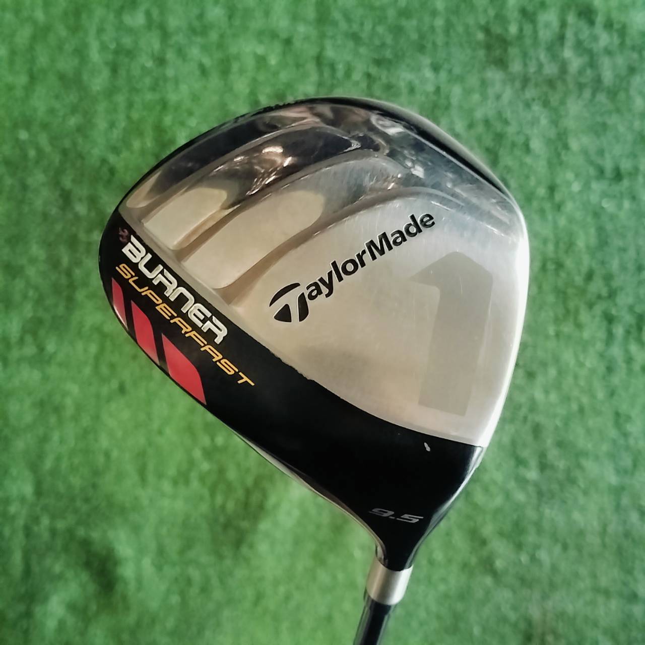 DRIVER TAYLORMADE BURNER SUPERFAST องศา 9.5 ก้าน MATRIX OZIK FLEX R กระดองเคฟล่า และส่วนด้านหลังยื่นออกไปมาก ไม้กอล์ฟพรีเมี่ยมมือสอง ของแท้ By NakaraLuxurious