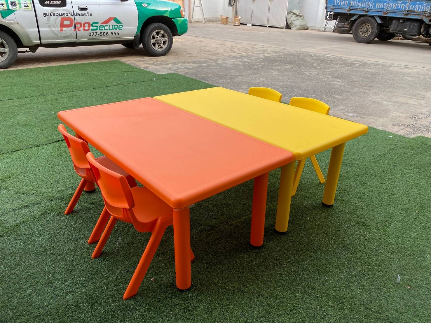โต๊ะนักเรียน,โต๊ะเขียนหนังสือเด็ก,โต๊ะเรียน, โต๊ะสี่เหลี่ยมผืนผ้า พลาสติก ปรับระดับได้ ราคาโรงงาน พร้อมส่ง