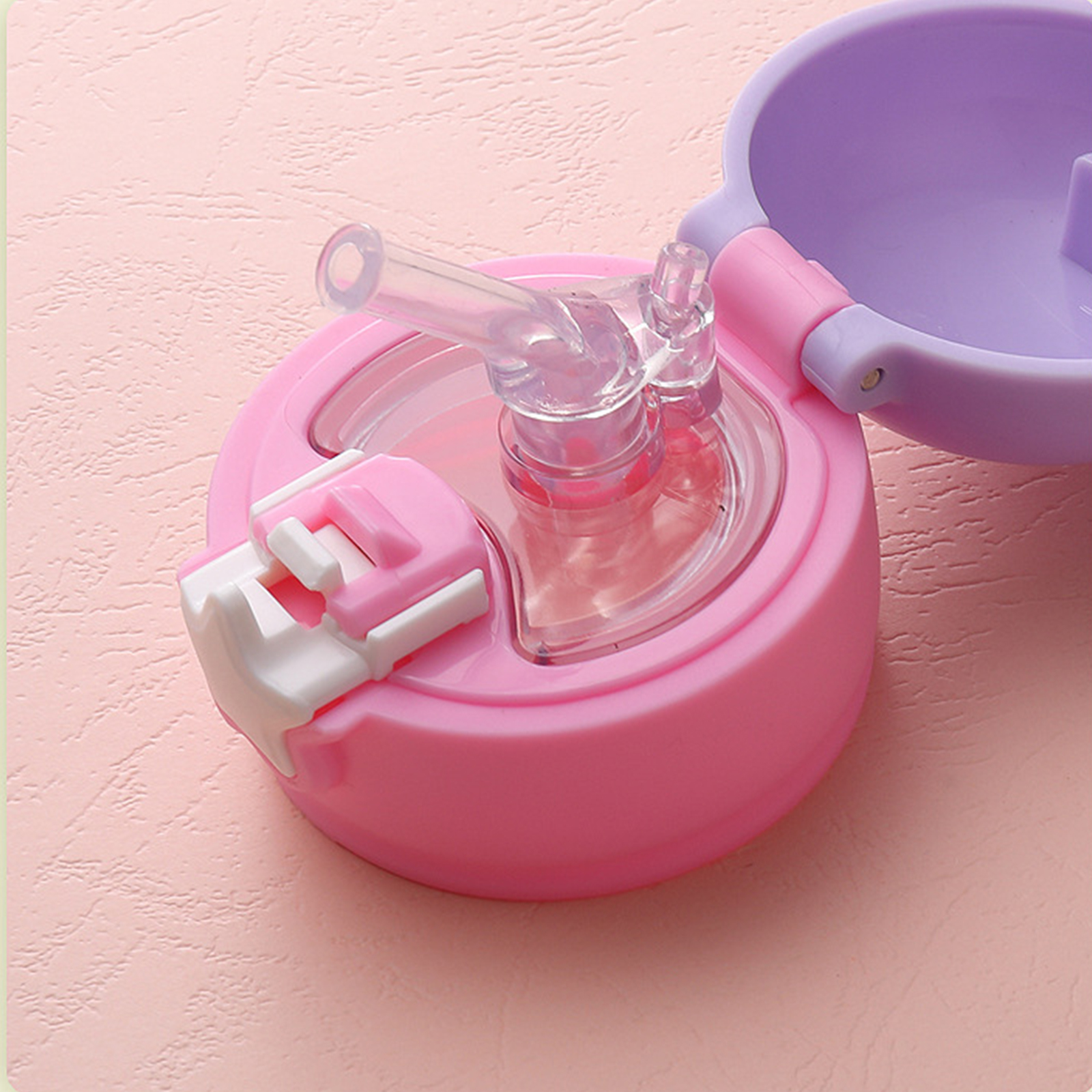 กระบอกน้ำสายสะพาย ลายการ์ตูนน่ารักๆ ขนาด700ml พร้อมกระเป๋าแก้วสายสะพาย สายปรับได้ มีให้เลือกหลายลาย