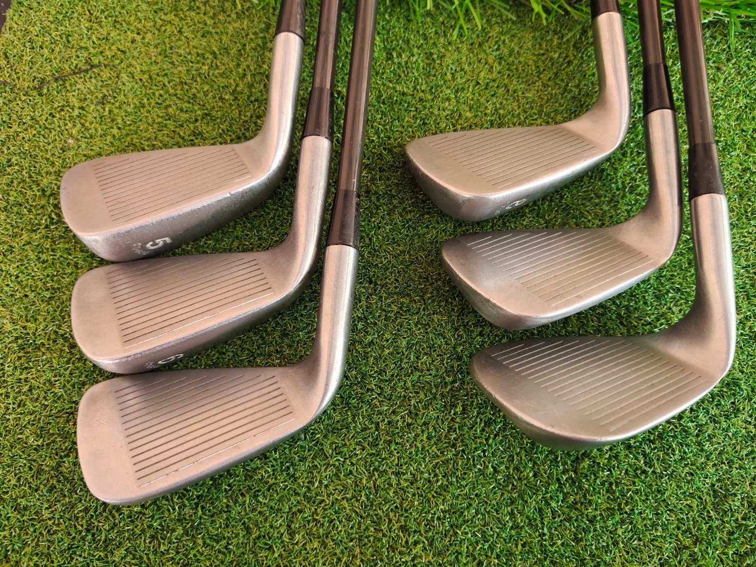 ชุดเหล็ก PRGR ก้านเบาสบาย MADE IN JAPAN 100 % ก้านกราไฟต์ FLEX R