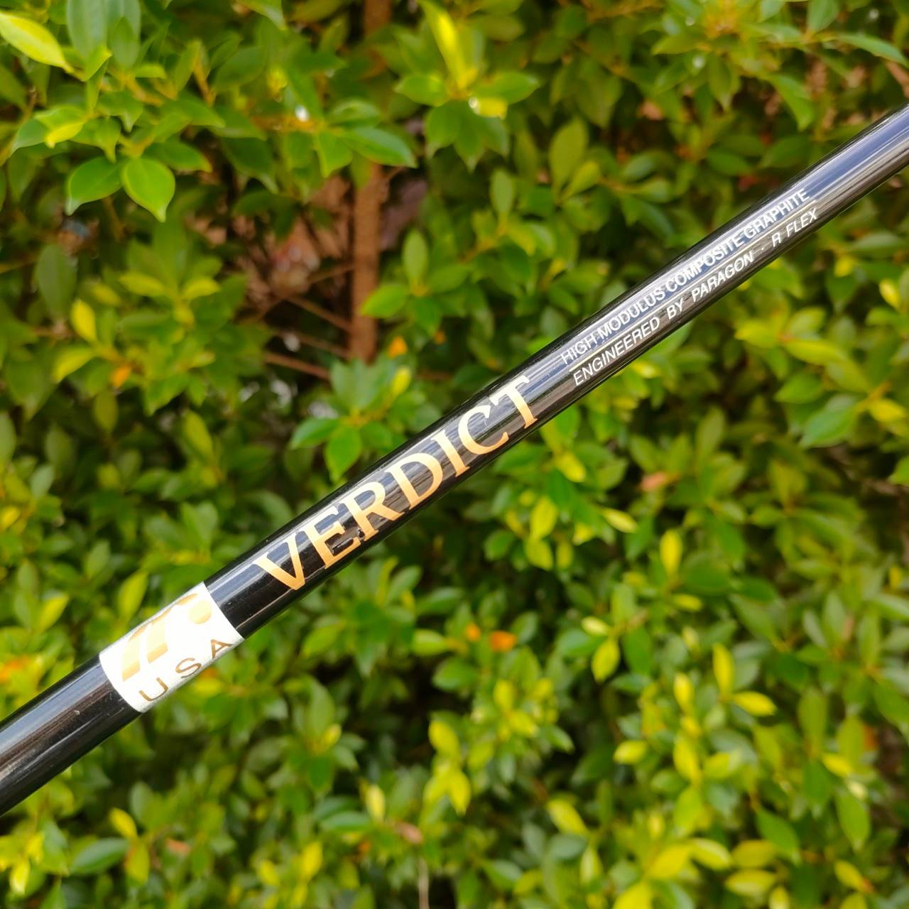 ชุดเหล็ก MITSUSHIBA ของใหม่!! ใช้วัสดุพรีเมี่ยม COPPER TUNGSTEN มีเหล็ก 3-9 เเละ PW SW ก้าน VERDICT FLEX R วัสดุพรีเมี่ยม COPPER TUNGSTEN ในการถ่วงน้ำหนัก ทำให้ดึงจุด CG วางไว้ในจุดที่ดีมาก ตีง่าย ตรง ไกล!! มือหนึ่ง ของแท้ BY NakaraLuxurious