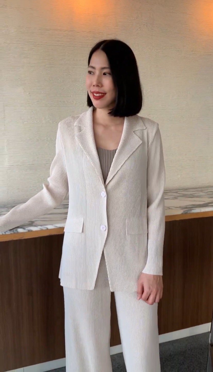สีใหม่ ยาว37.5 นิ้ว 2MUAY รุ่น GJO5131-9 / GJO5151-9 เซ็ตพลีท THICK MINIMAL LUXE PLEATED BLAZER SET 8 สี FREE SIZE