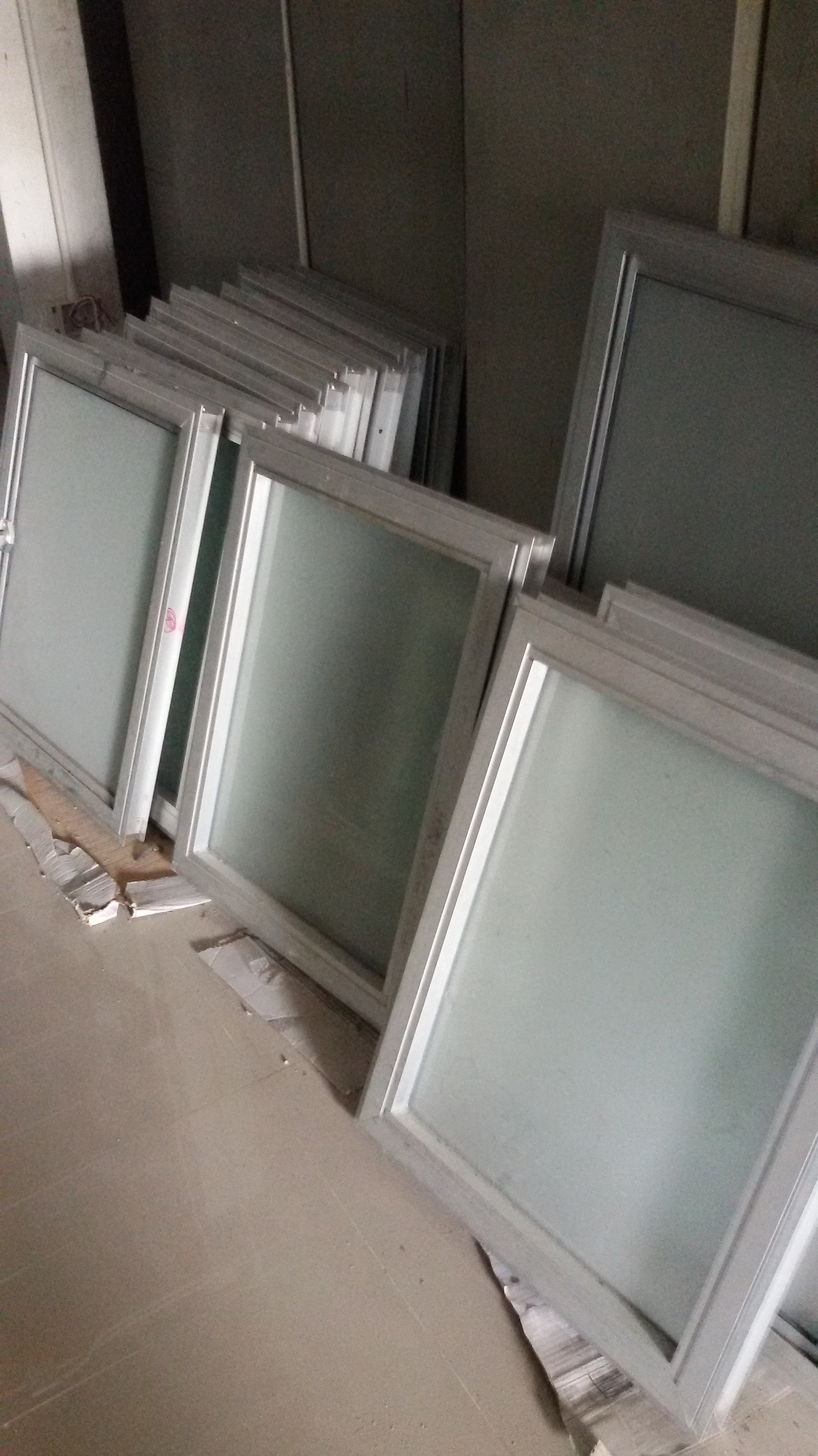 โครงการปรับปรุงซ่อมแซมหอพักนิสิต โครงการ เพชรในตม มศว