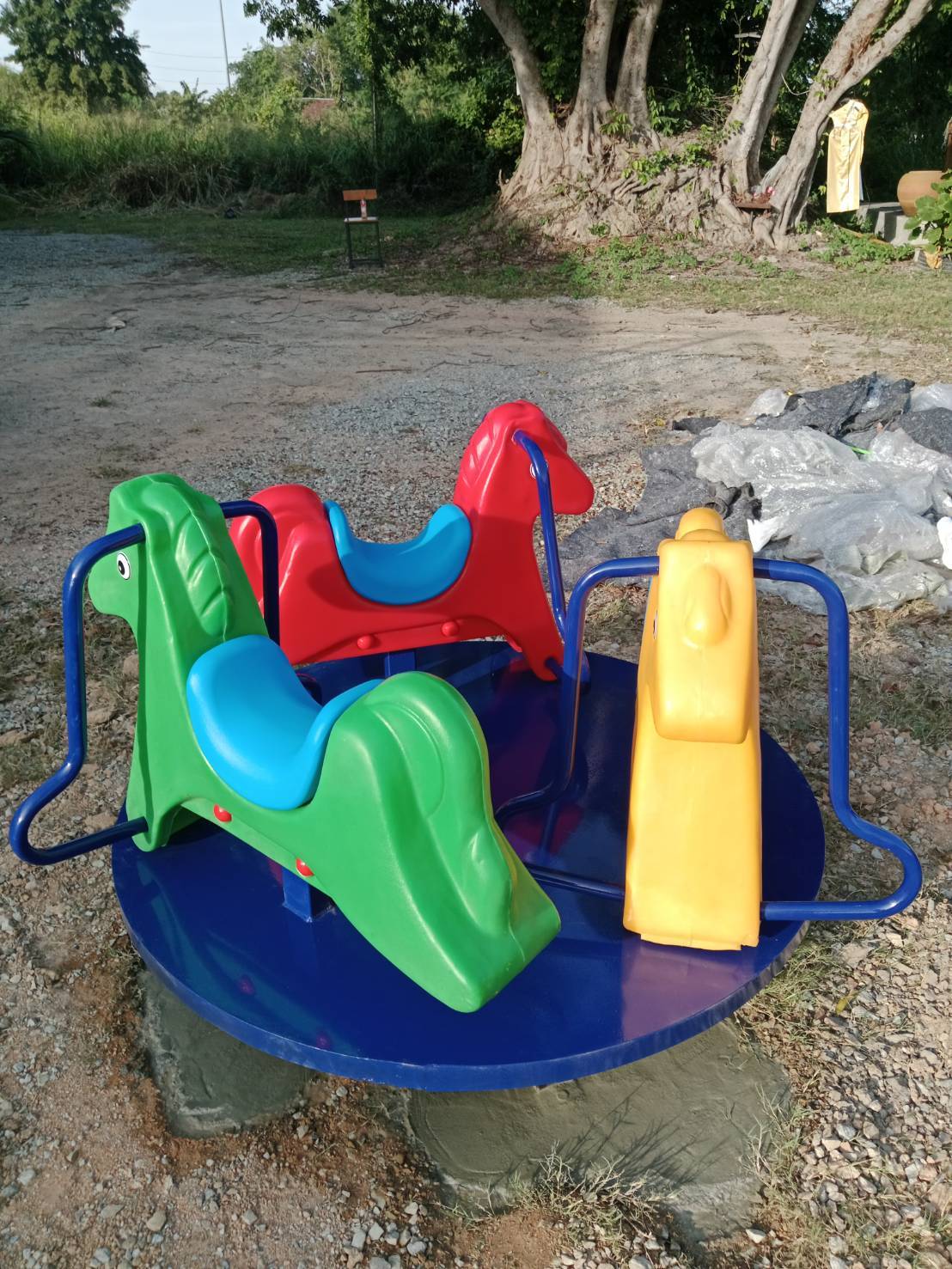 ม้าโยก, ม้าหมุน3ที่นั่ง ม้าน้อย ม้ายูนิคอน เครื่องเล่นสนาม สินค้าพร้อมส่ง