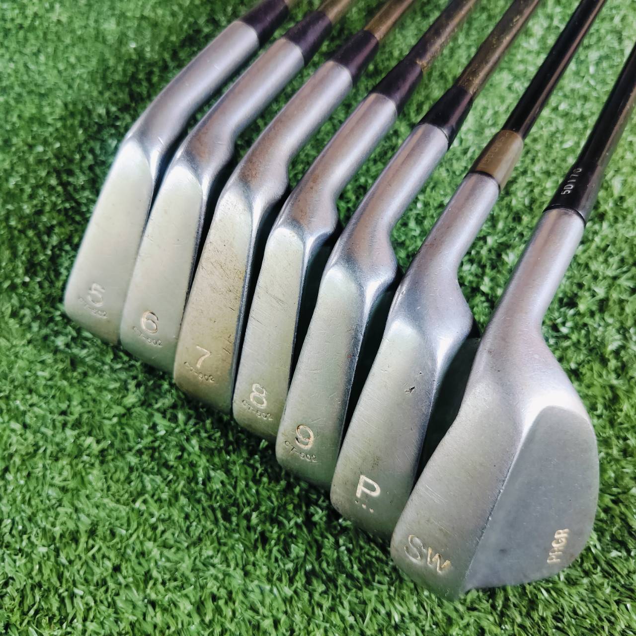 ชุดเหล็ก PRGR CT-502 ก้านกราไฟต์ M-40 มีเหล็ก 5 - 9 PW SW MADE IN JAPAN สภาพเดิมๆ ก้านเดิมทั้งหมด ไม้กอล์ฟพรีเมี่ยมมือสอง ของแท้ By NakaraLuxurious