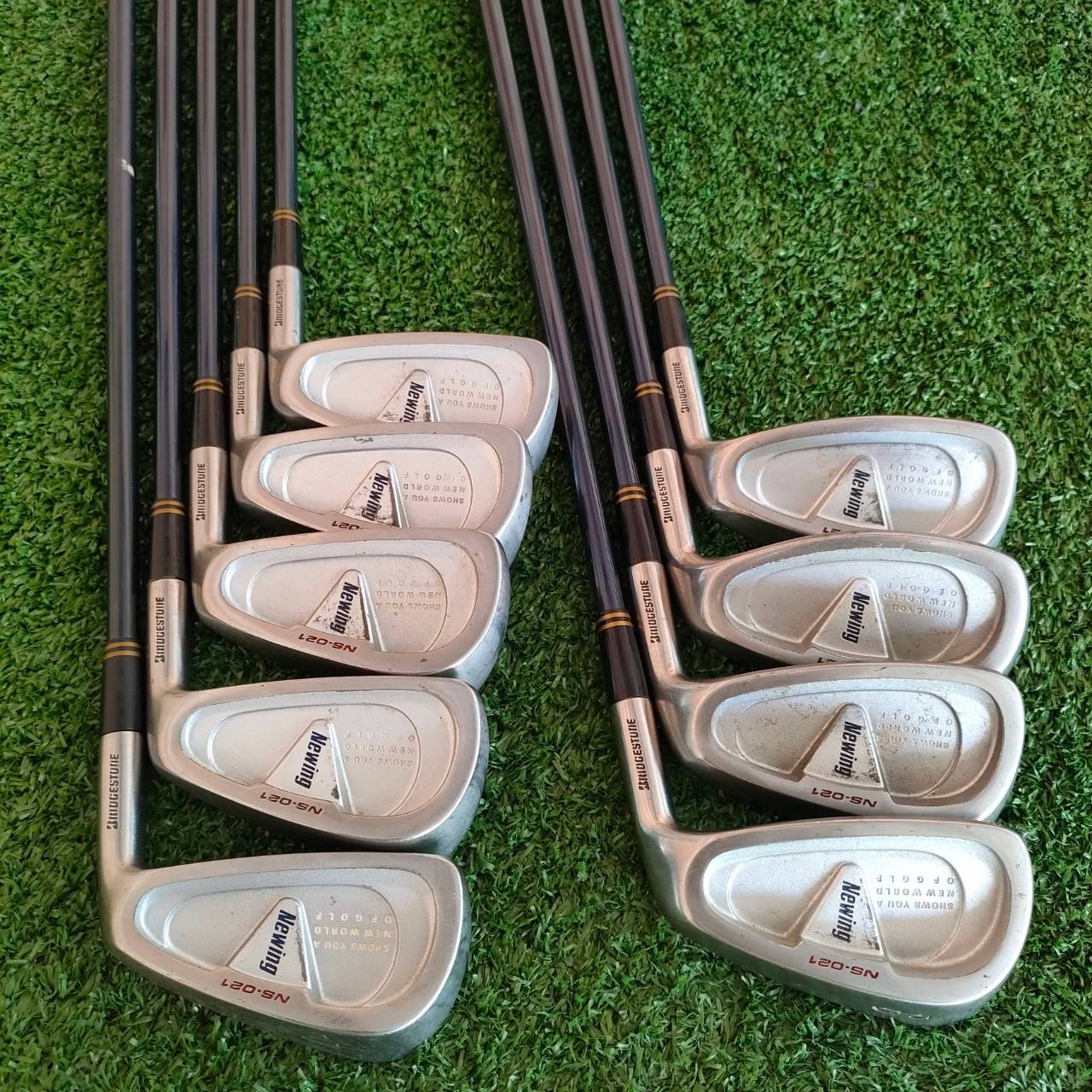 ชุดเหล็ก BRIDGESTONE NEWING NS-021 ก้าน FIBER CRAFT FLEX R สวเดิมทั้งหัวก้าน เหล็กชุดนี้ตีง่ายและระยะดีจนน่าตกใจ เด้งๆหนึบๆ ตกหยุด แบบตีสบายๆเลยครับ MADE IN JAPAN