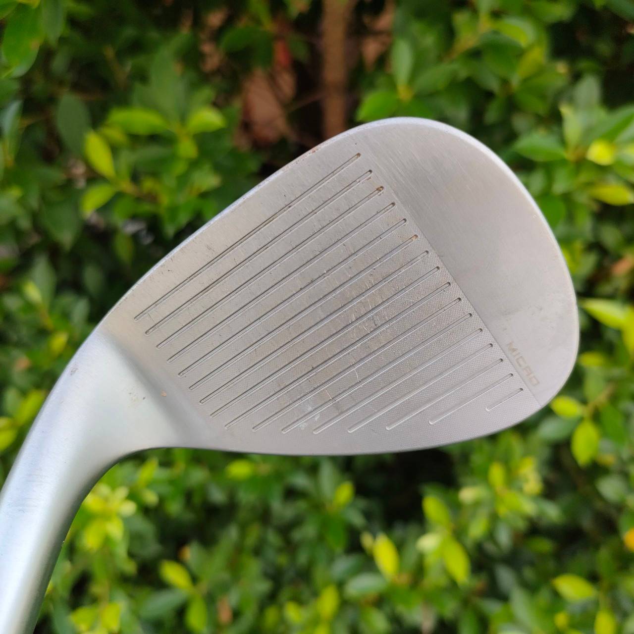 WEDGE TAYLORMADE ATV องศา 56 ก้าน KBS FST FLEX WEDGE วัสดุพรีเมี่ยม!! ร่องหน้าไม้คมจัดๆ และยังมี MILLED อีกหนึ่งชั้นทำให้สปินจัดมากๆ!! ไม้กอล์ฟมือสอง ของแท้ BY NakaraLuxurious