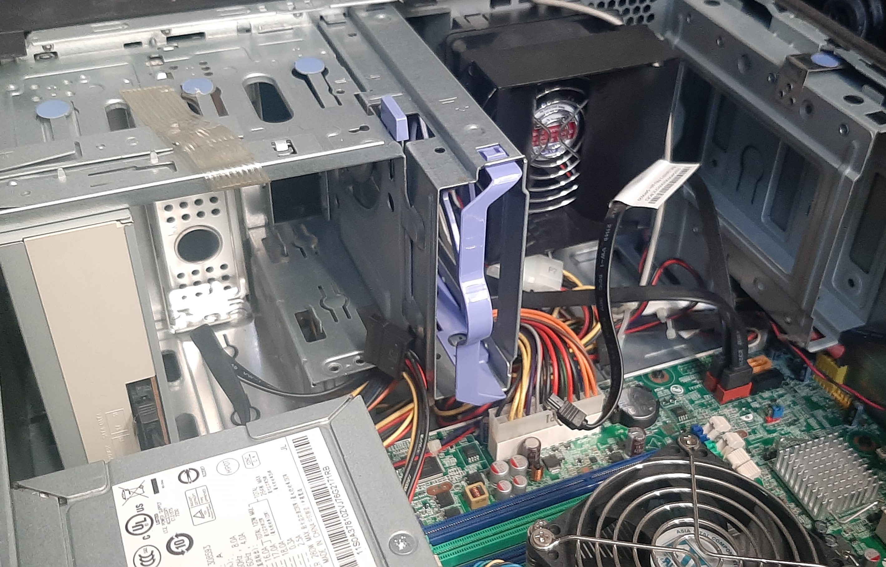 Lenovo ThinkStation E30 Workstation ครบชุด (+จอ22นิ้ว+Keyboard&Mouse)