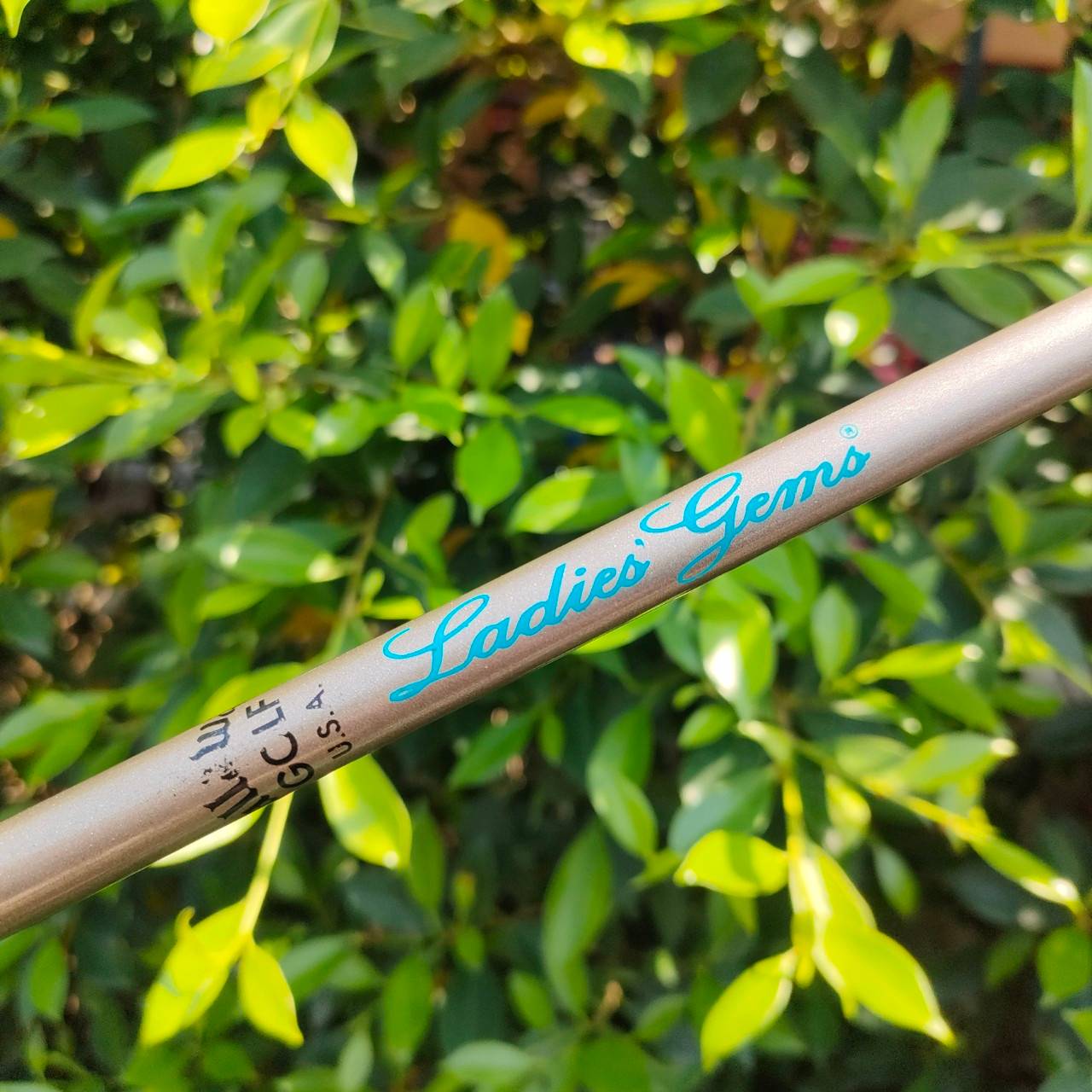 ** ไม้กอล์ฟสำหรับผู้หญิง ** ชุดเหล็ก CALLAWAY BIG BERTHA มีเหล็ก 3-9 เเละ PW ก้าน CALLAWAY GOLF FLEX L ชุดตีง่าย คุณภาพสูงมากๆ ก้านแบบเจาทะลุด้วยครับ คุณผู้หญิงที่กำลังหาเหล็กดีๆ สักชุด พลาดไม่ได้เลยนะครับ ดีกว่าไปซื้อชุดจากจีนครับ!!!