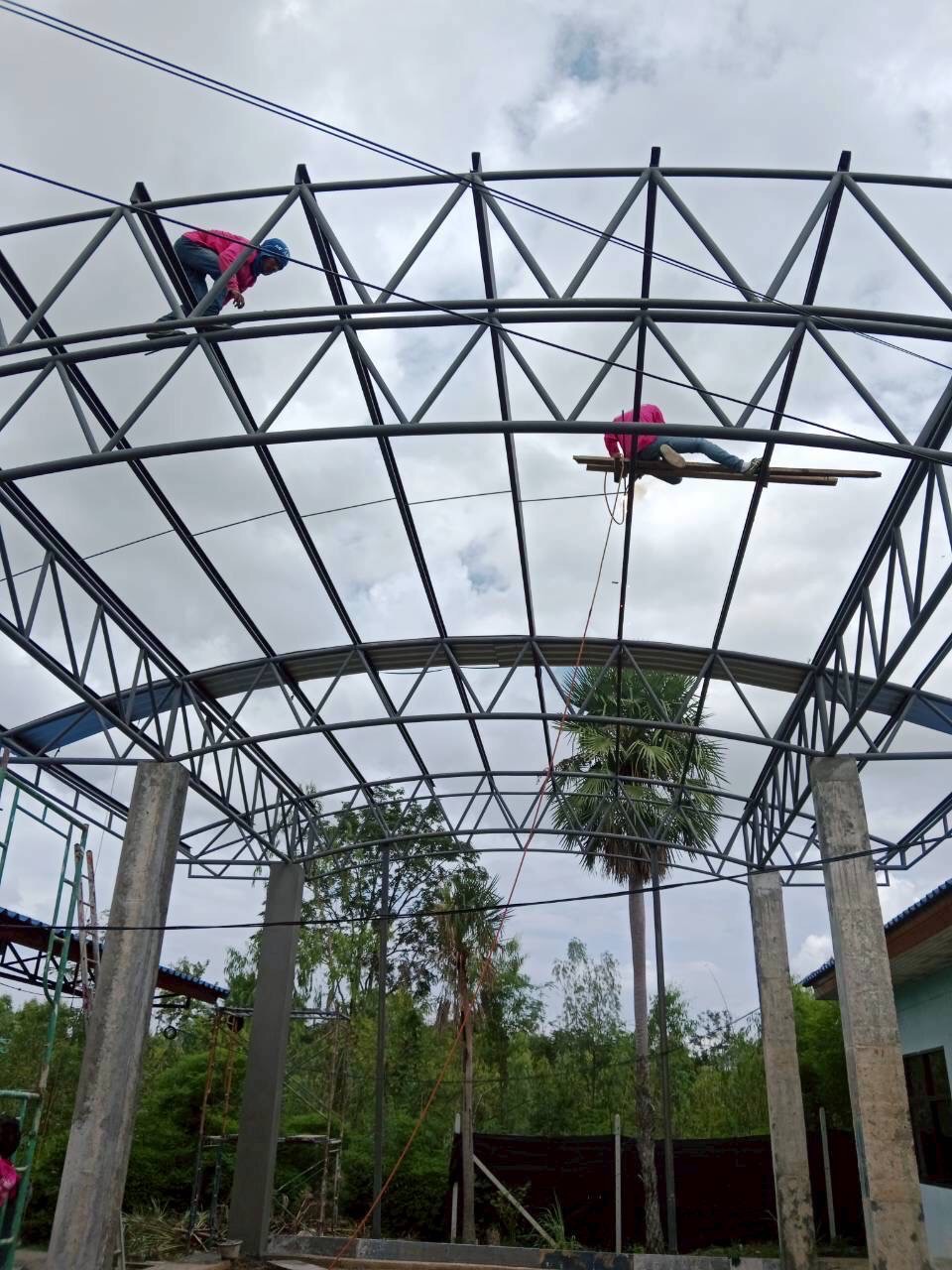 งานก่อสร้างอาคารกิจกรรมหน้าเสาธงศูนย์พัฒนาเด็กเล็ก