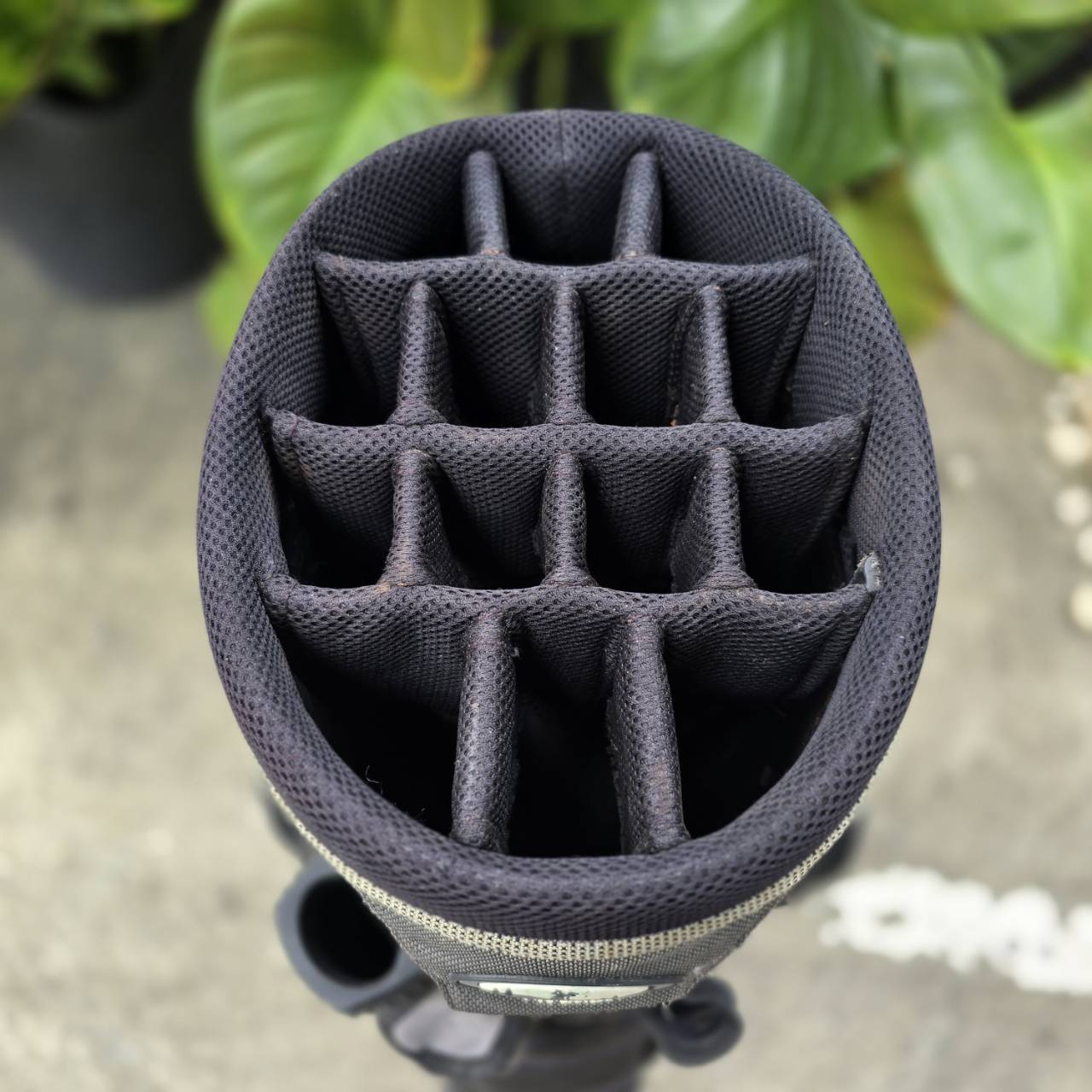 ถุงกอล์ฟ A.M.Golfer แบบ 14 ช่อง!!! ของแท้ มือสอง สภาพพร้อมใช้เลยค่ะ