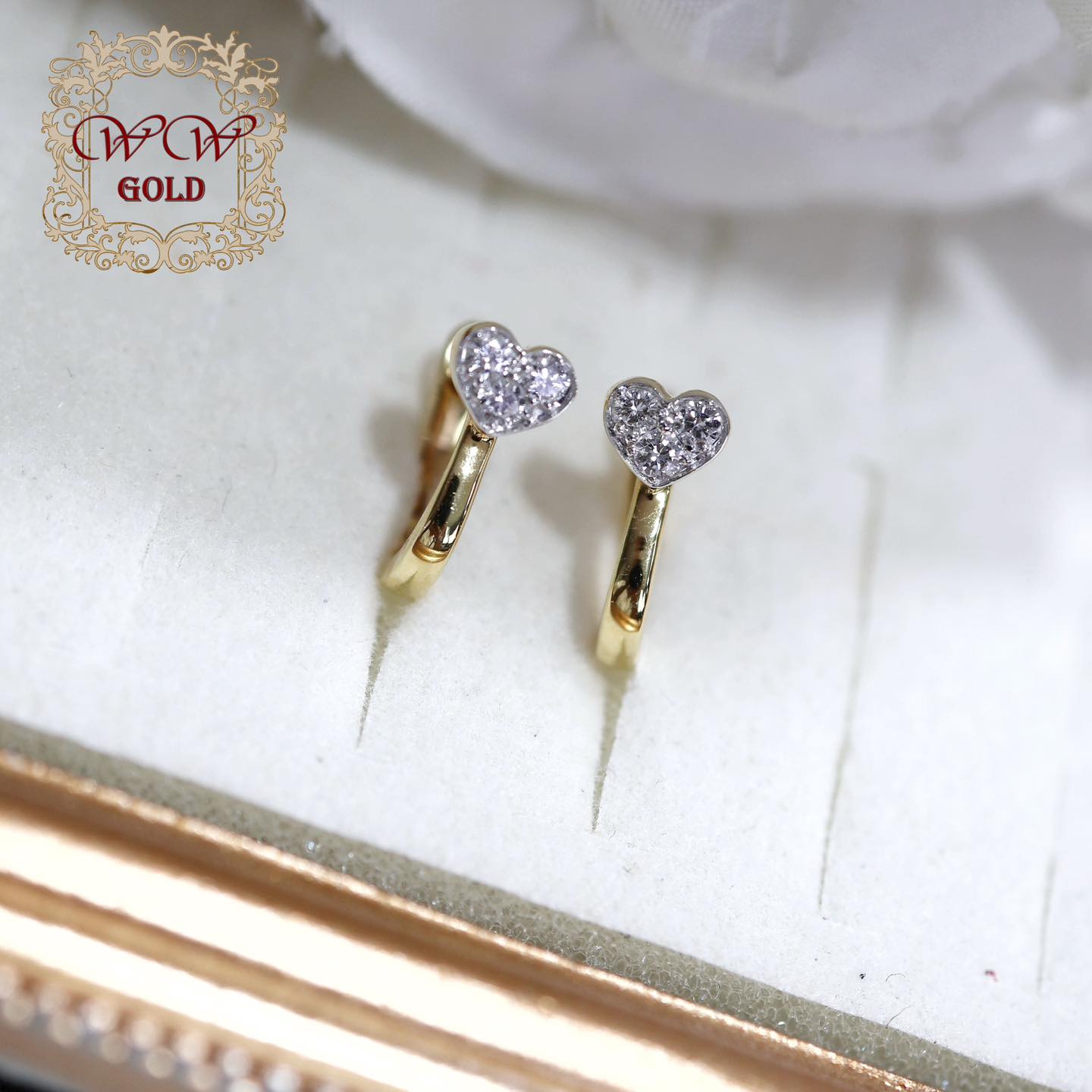 ต่างหูห่วงหัวใจ