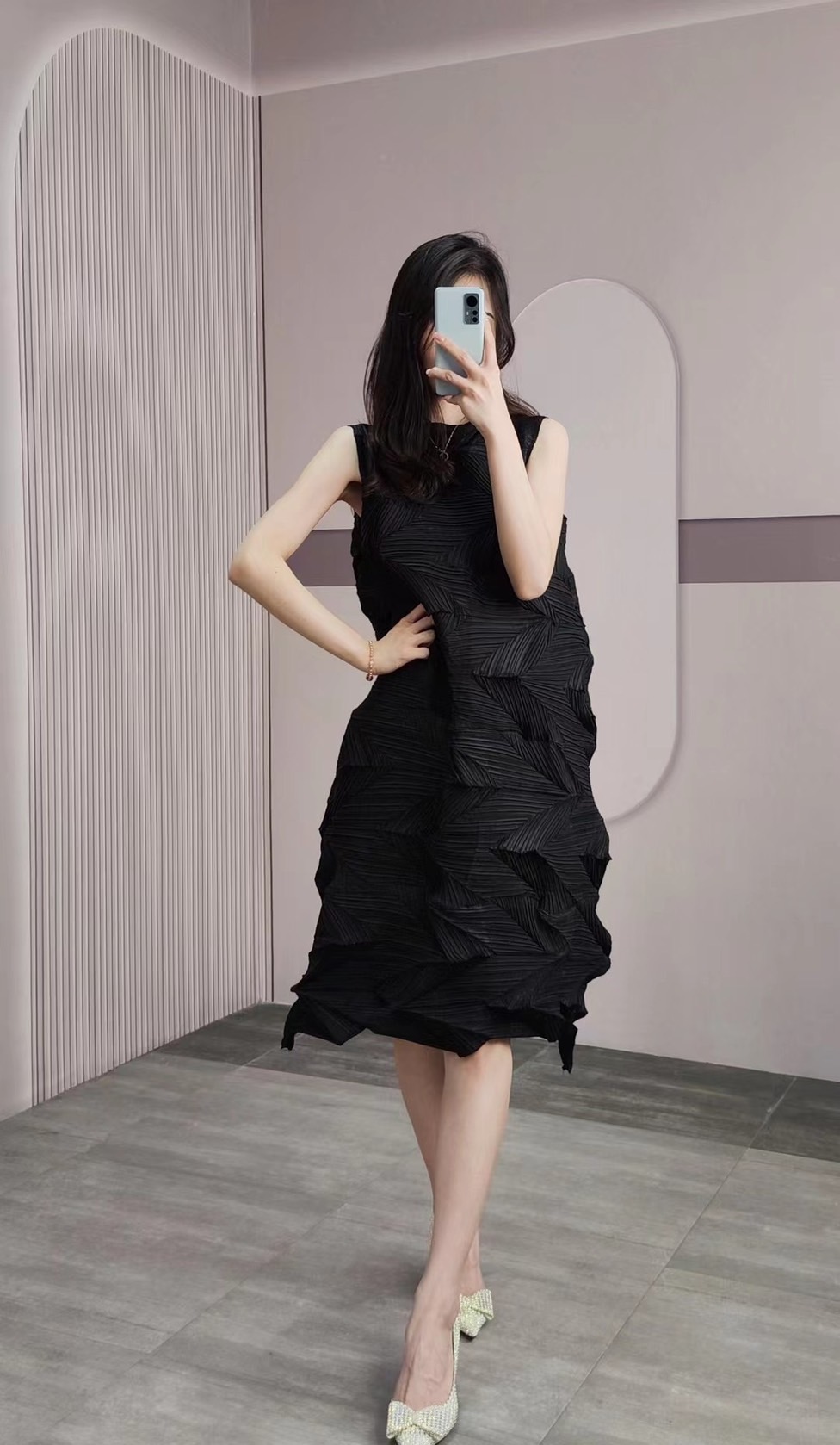 2MUAY รุ่น GJO6613 เดรสอัดพลีทงานคุณภาพ SLEEVELESS ZIGZAG PLEATED DRESS 9สี FREE SIZE