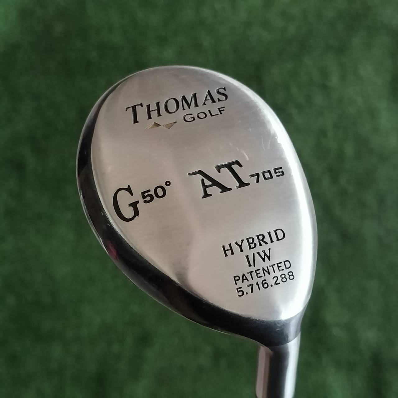 Gap wedge THOMAS GOLF องศา 50 ออกแบบเหมือนไฮบริด สำหรับท่านที่ตีไม่แม่นลูก ไม้ช่วยมาก ให้ตีขึ้นกรีนได้อย่างง่ายดายและแม่นยำ ไม้กอล์ฟพรีเมี่ยมมือสอง ของแท้ By NakaraLuxurious