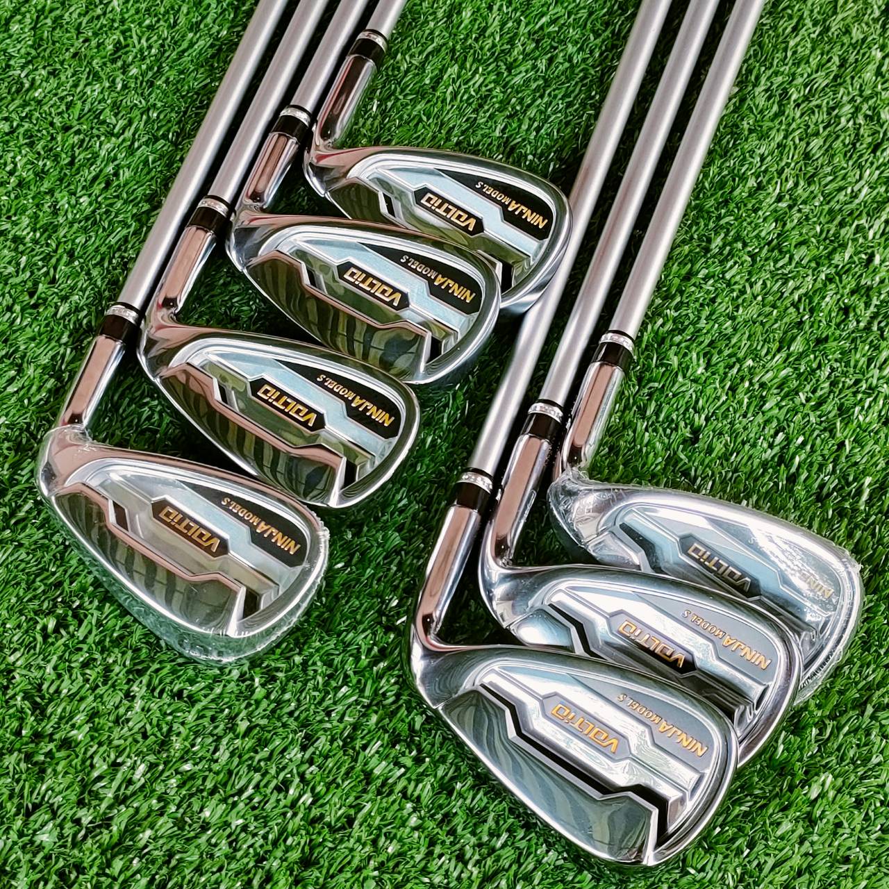 ชุดเหล็ก Katana Voltio Ninja Model S ชุดเต็ม ก้าน Fujikura MCI 40 flex R น้ำหนักก้านไม่ถึง 50 กรัม ไม้กอล์ฟพรีเมี่ยมมือสอง ของแท้ By NakaraLuxurious