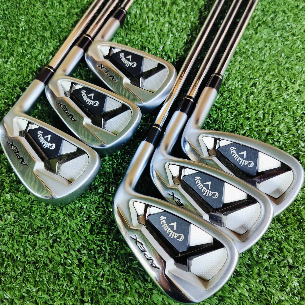 ชุดเหล็ก Callaway APEX 21 FORGED เหล็ก FORGED สุดพรีเมี่ยมขั้นเทพ เหมาะกับนักกอล์ฟ ในทุกระดับฝีมือที่ต้องการเพิ่มระยะเหล็ก ด้วย Flash Face Cup ออกแบบโดย AI สุดยอดดีไซน์ซับซ้อนและแตกต่างกัน ในเหล็กแต่ละเบอร์ ไม้กอล์ฟพรีเมี่ยมมือสอง ของแท้ By NakaraLuxuriou