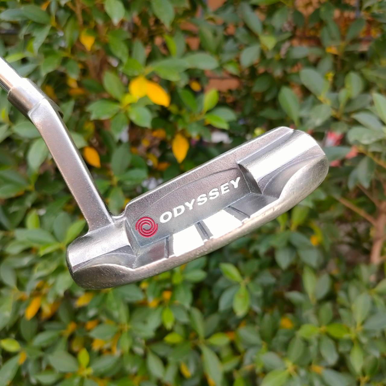 PUTTER ODYSSEY WHITE ICE 330 MALLET ความยาว 33 นิ้ว JAPAN SPEC สวยมาก พัตต์ดีมาก หน้านุ่มพิเศษ และยังทำให้เกาะไลน์มากครับ