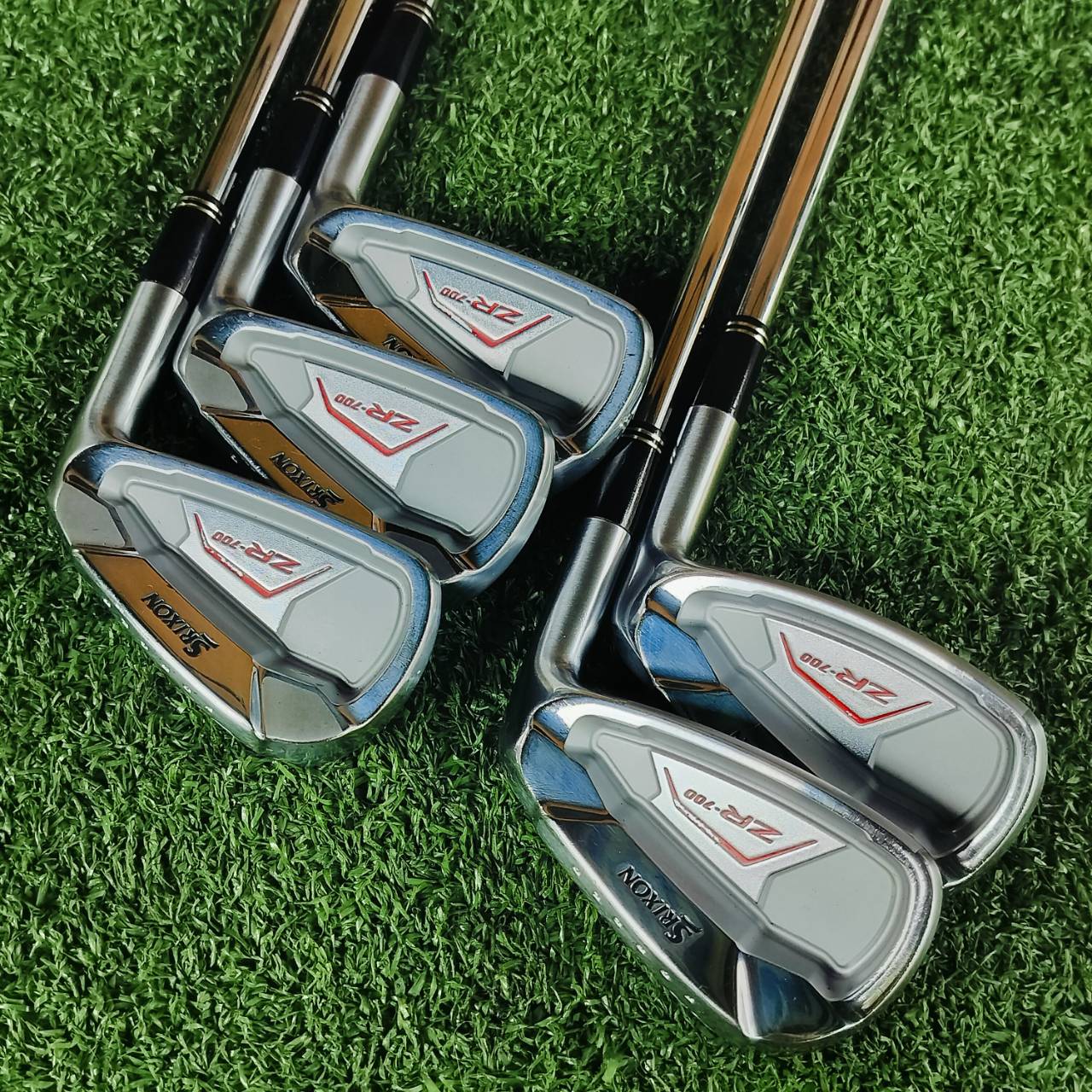 ** ขาดเหล็ก 9 ** ชุดเหล็ก SRIXON ZR-700 มีเหล็ก 5 6 7 8 และ PW เหล็กพรีเมี่ยม FORGED จากญี่ปุ่น ไม้กอล์ฟพรีเมี่ยมมือสอง ของแท้ By NakaraLuxurious