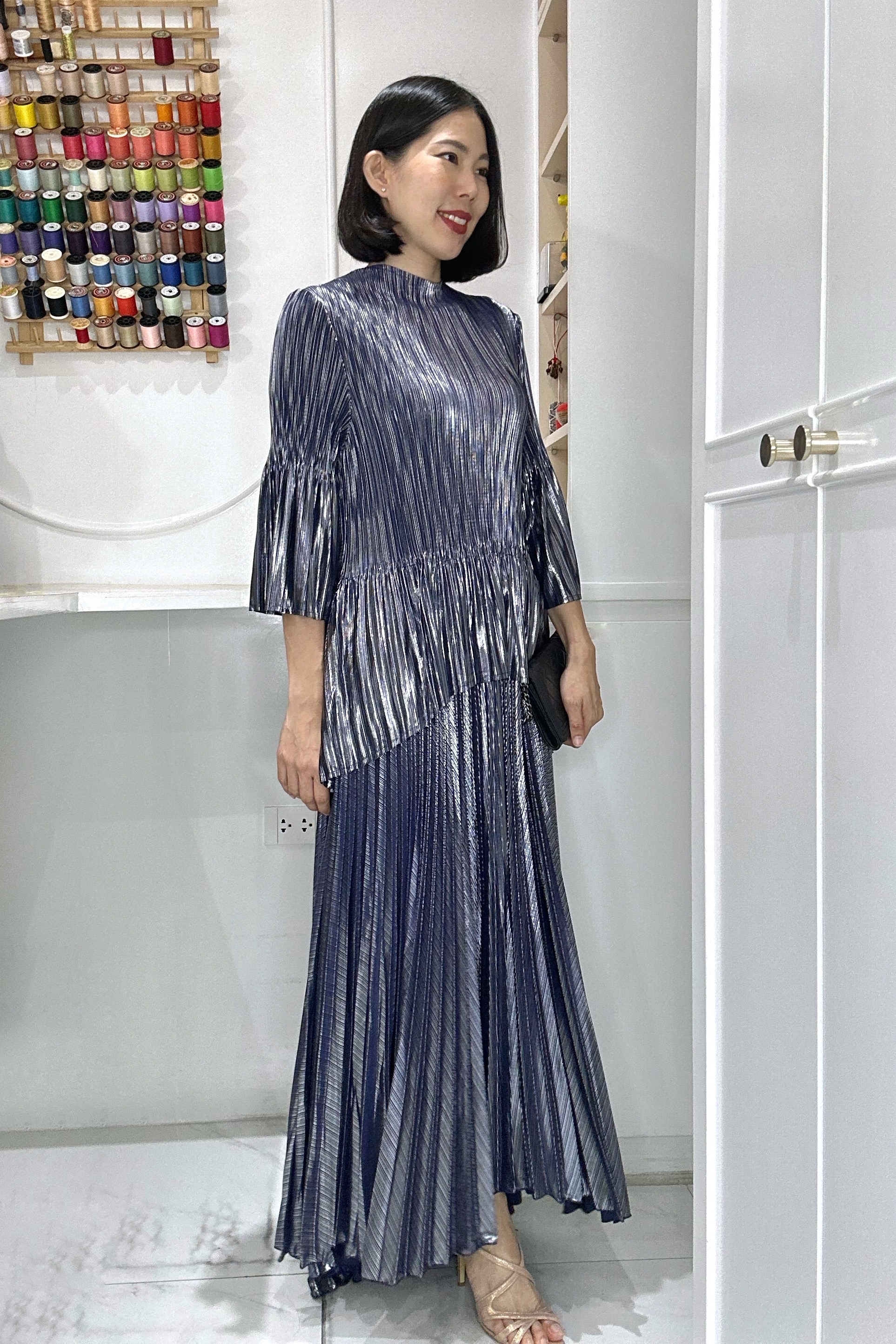 ปรับราคาลง30%!! 2MUAY รุ่น GA91028 เดรสพลีทคุณภาพ METALLIC FLARE PLEATED DRESS 5 สี FREE SIZE
