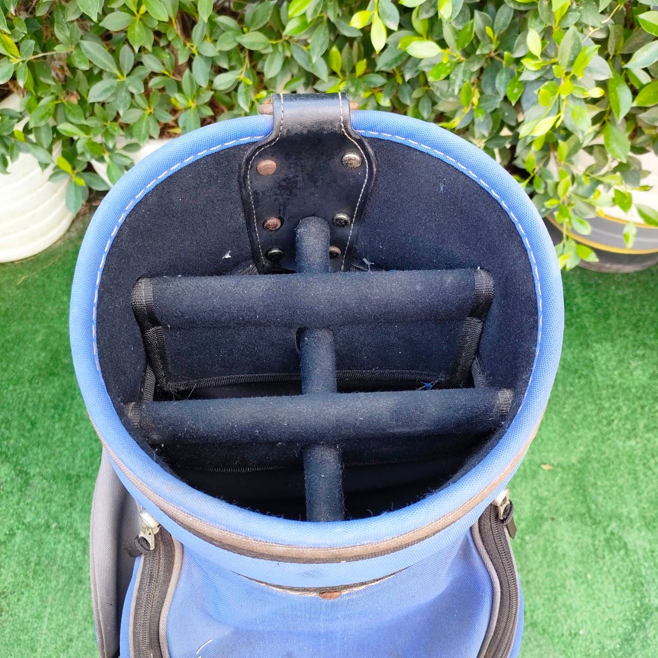 ถุงกอล์ฟ DUNLOP DDH V มือสอง ** ถุงกอล์ฟ มีตำหนิ คอพเวอร์ ขาด มีรูปให้ชมท้ายสุดค่ะ **