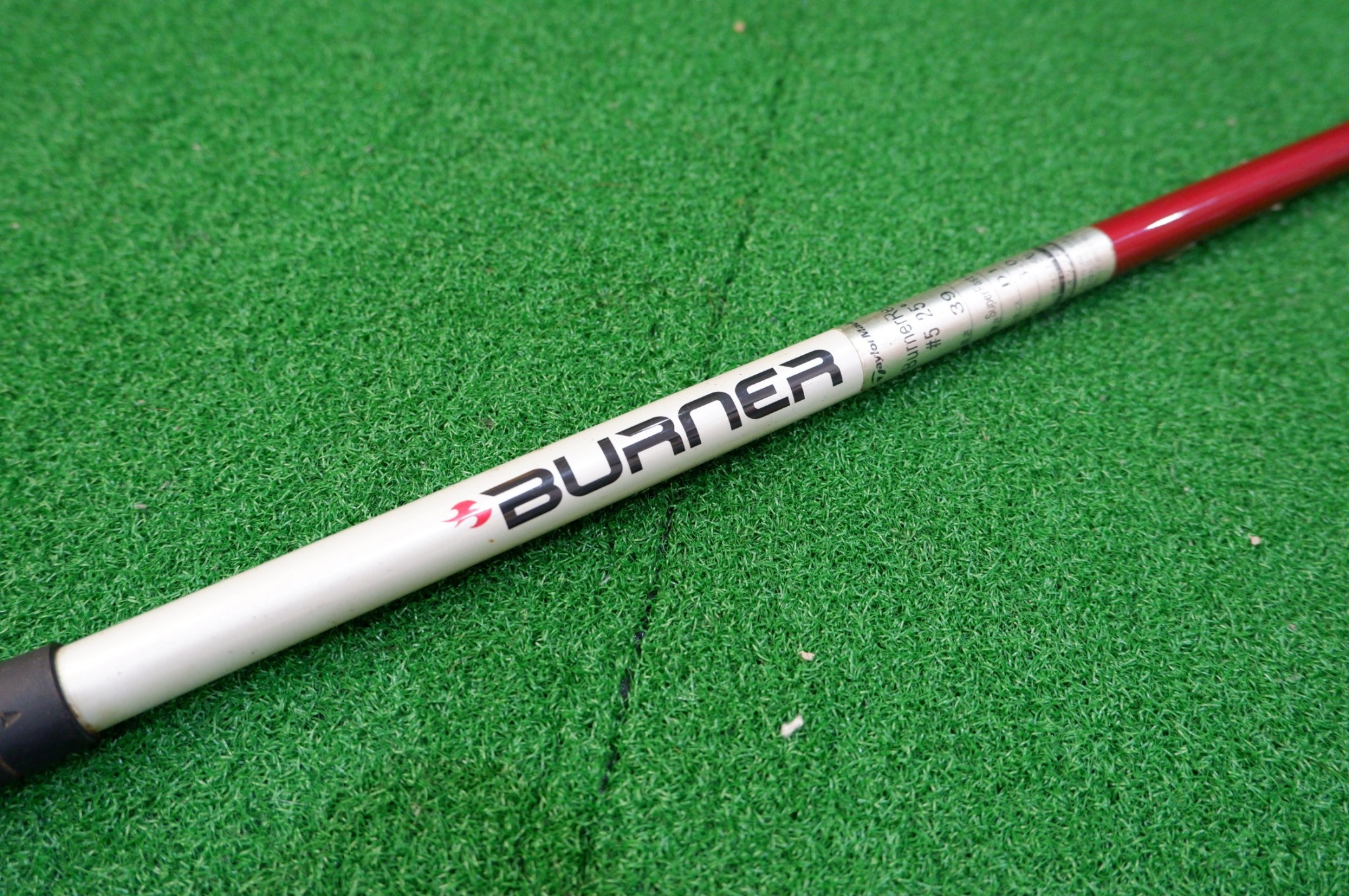 HYBRID TAYLORMADE BURAER RESCUE
