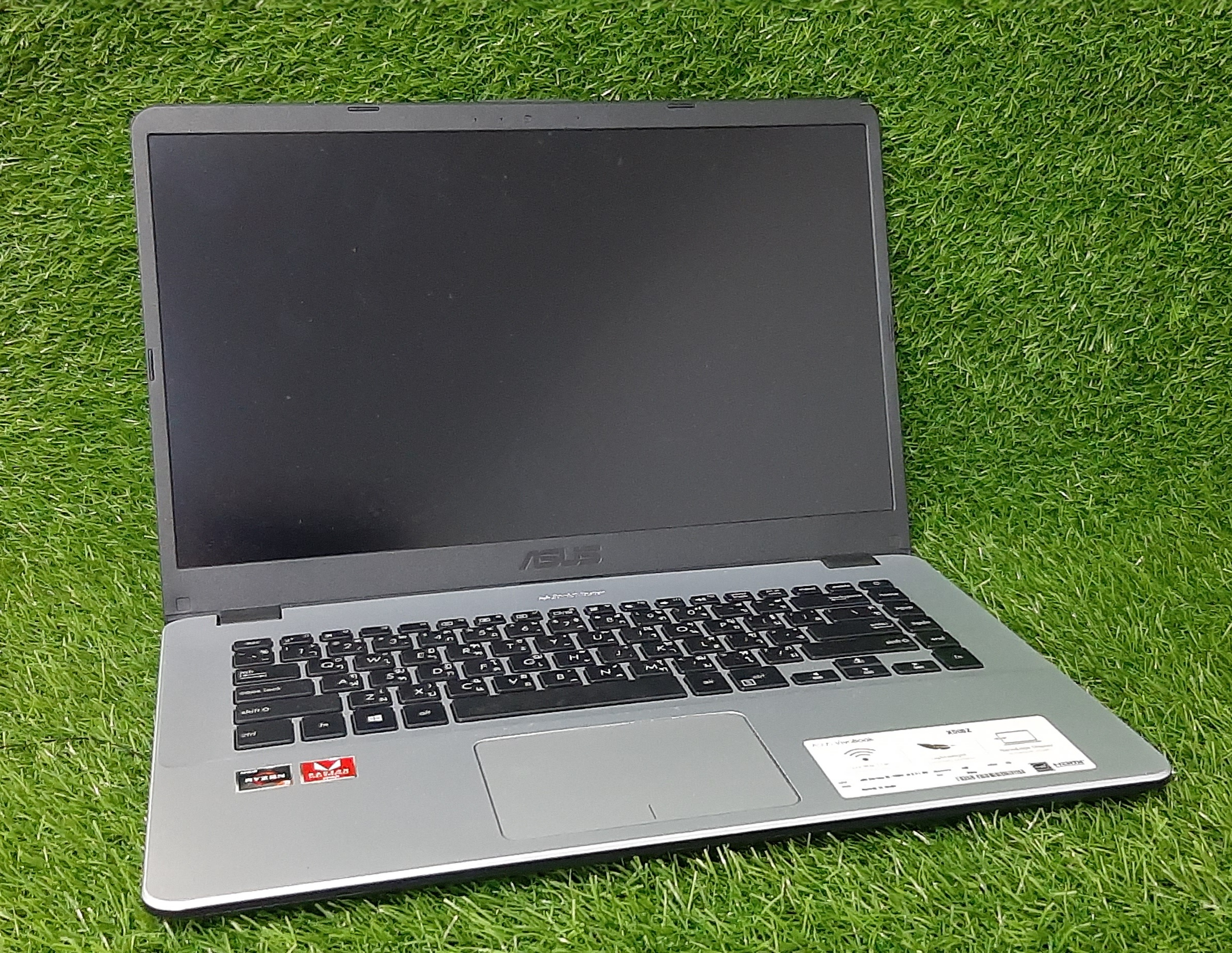 โน๊ตบุ๊คมือสอง ประกันร้าน 1 เดือน Asus X505Z (CPU Ryzen3 2200U Ram4GB HDD1TB) พร้อม Adapter ฟรี!! กระเป๋า สภาพดี