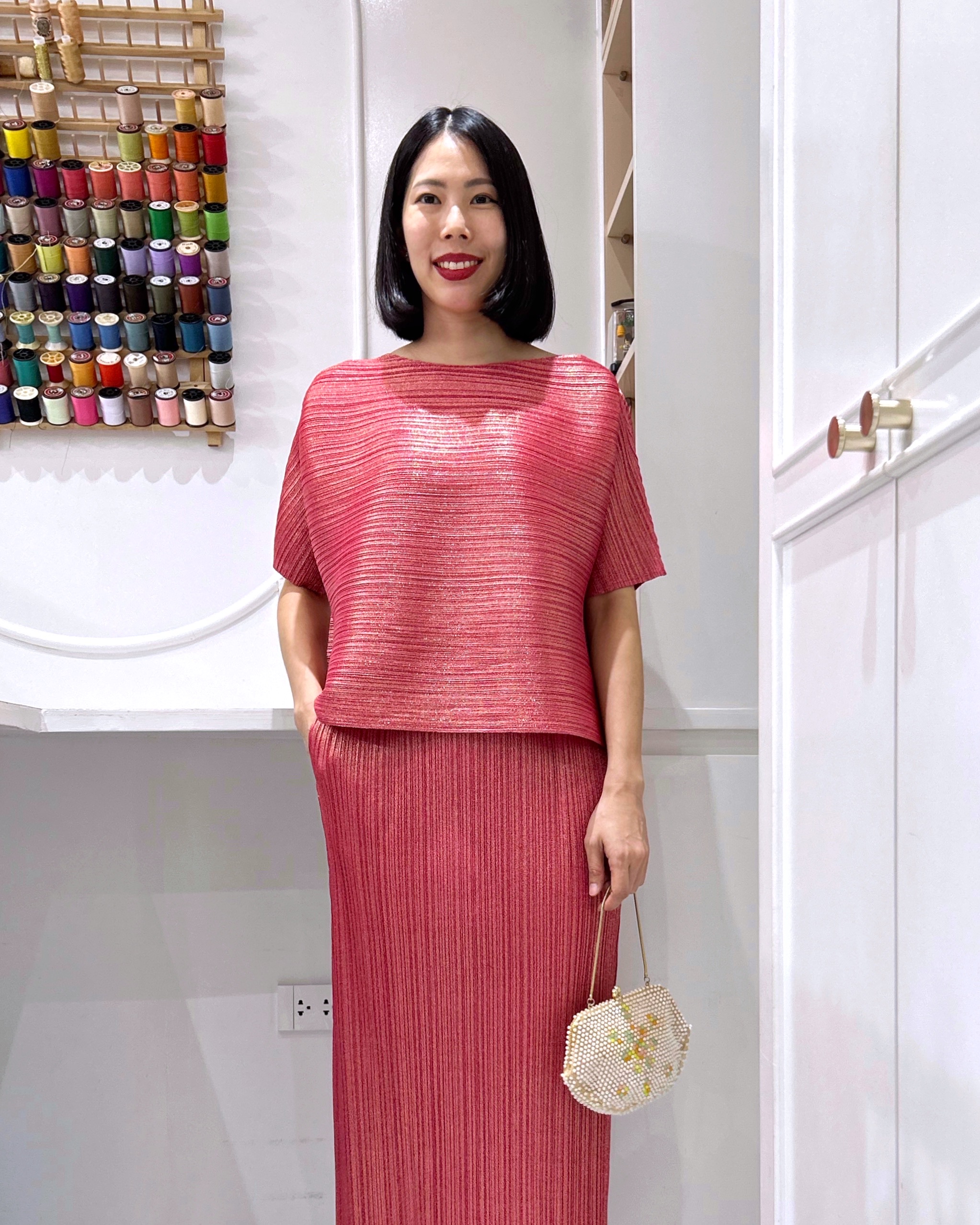 2MUAY รุ่น GJO10519 เสื้ออัดพลีท SHORT SLEEVE METALLIC PLEATED TOP 6 สี FREE SIZE