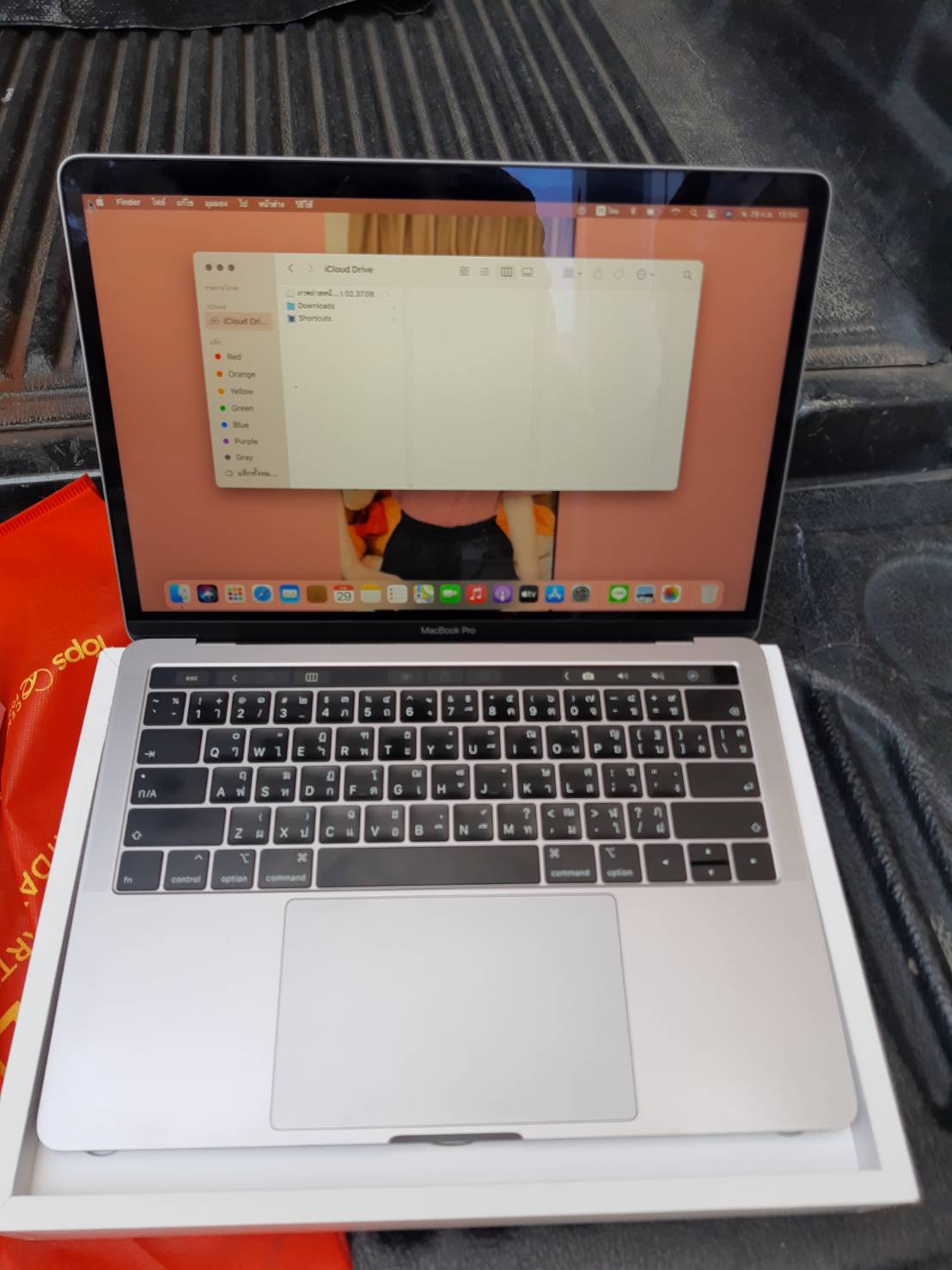 Apple MacBook Pro รุ่น 13 นิ้ว 2019