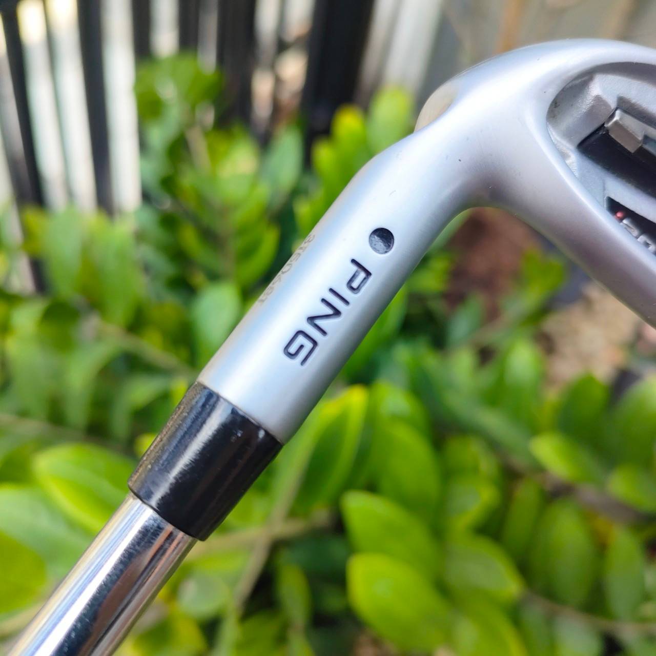 ** ไม้กอล์ฟสำหรับท่านที่ถนัดซ้าย ** เหล็ก 6 PING i20 จุดดำ ก้าน CFS PING FLEX S เหล็กสภาพสวยมาก มือซ้ายหายาก ไม้กอล์ฟพรีเมี่ยมของแท้ By NakaraLuxurious