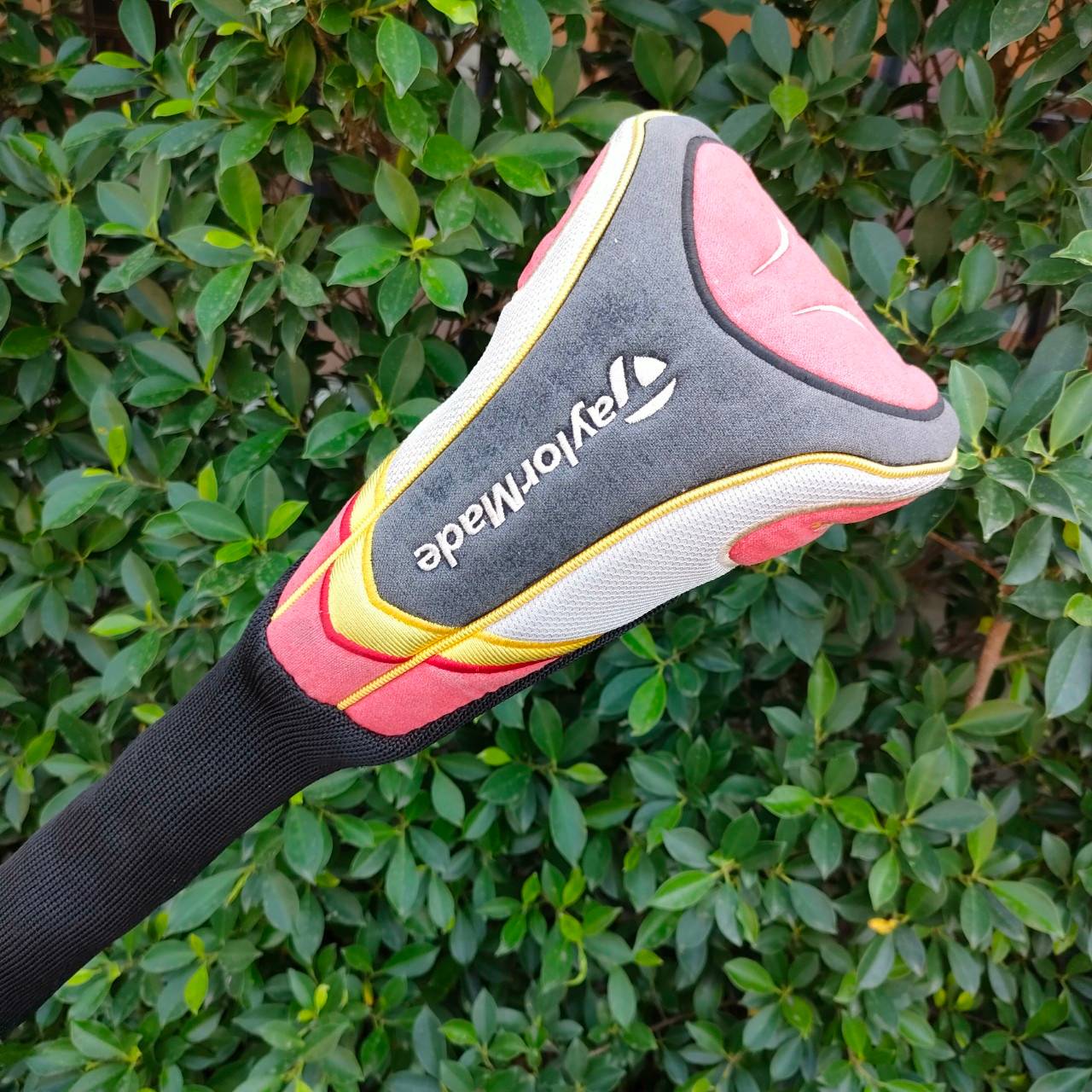 DRIVER TAYLORMADE BURNER องศา 10.5 ก้าน RE*AX SUPERFAST FLEX S กระดองเคฟล่าเด้งทั้งกระดอง สภาพสวยงามครับ