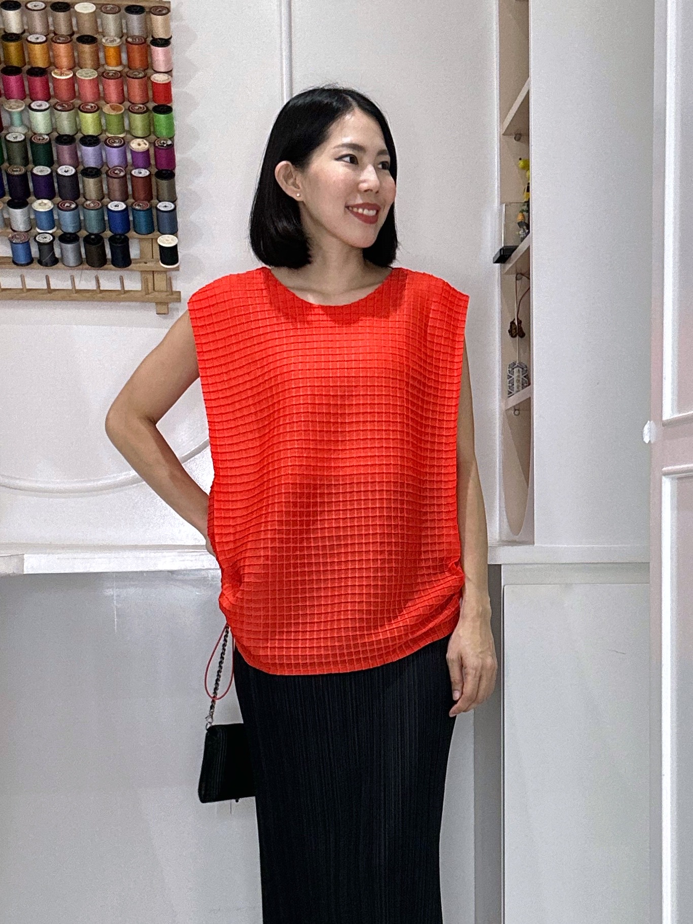 ปรับราคาลง20%!! 2MUAY รุ่น GJO3868 เสื้อพลีททรง OVER SIZE ปรับขนาดได้ SLEEVELESS SQUARE PLEATED TOP 9 สี FREE SIZE