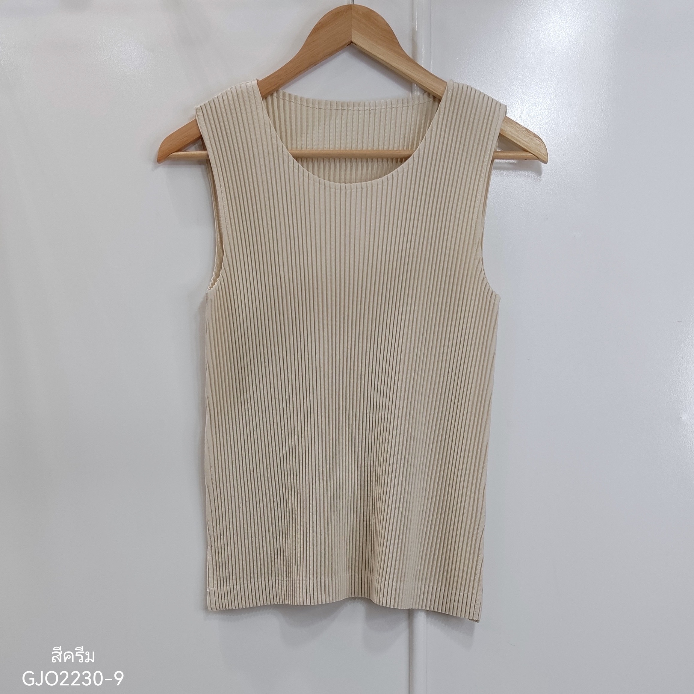 ปรับราคาลง20%!! มีผ่าชาย!! 2MUAY รุ่น GJO2230-9 เสื้อพลีทคุณภาพ THICK SLEEVELESS PLEAT TOP 9 สี FREE SIZE