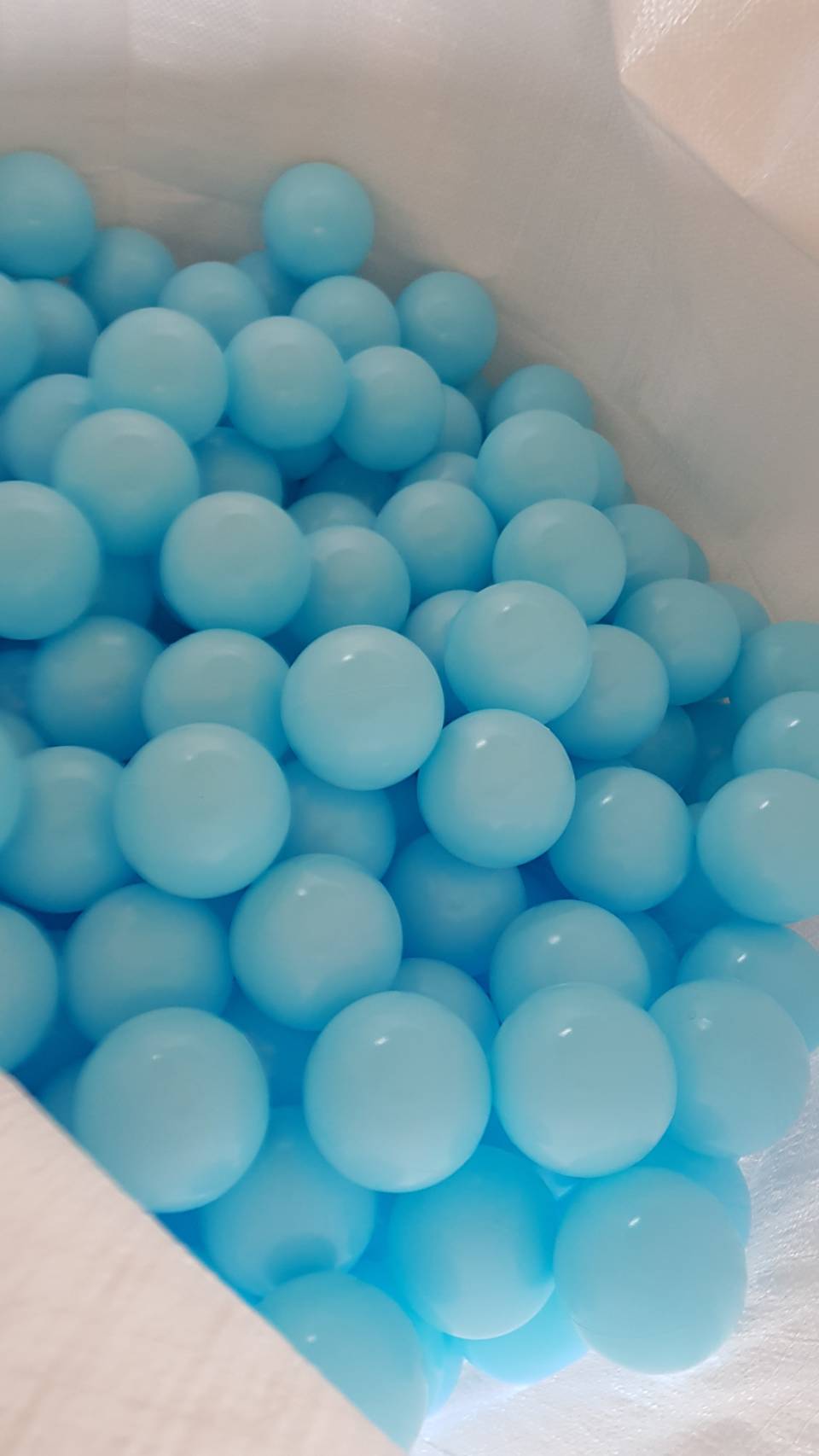 ลูกบอลพาสเทลสีอ่อน ลูกบอลบ่อบอล 7.5 ซม. ลูกบอลเลือกสีได้ สีละ100 ลูก ลูกบอลบ้านบอล ลูกบอลพลาสติกหนา ทนทาน สีสดสวย ผลิตในไทย ของเล่น พร้อมส่ง