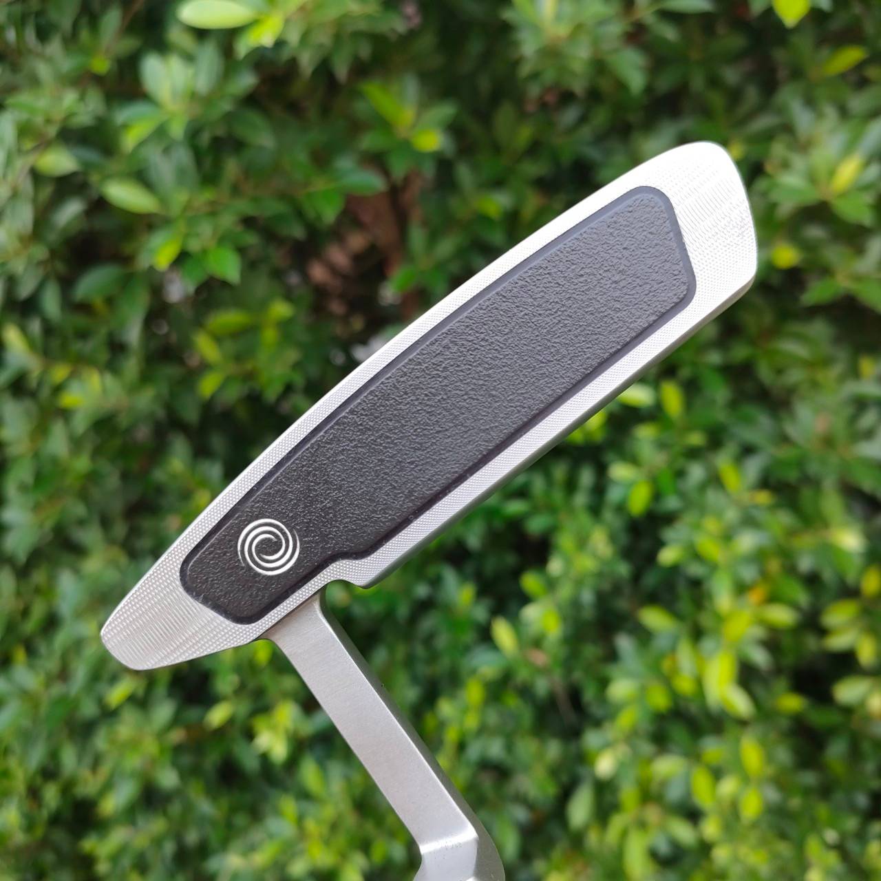 PUTTER ODYSSEY DUAL FORCE CLASSICE 660 ความยาว 34 นิ้ว สภาพสวยนางฟ้า เดิมๆทุกอย่าง รุ่นนี้น้ำหนักดีมากๆ บล๊านซ์มาก!! ไม้กอล์ฟมือสอง ของแท้ BY NakaraLuxurious